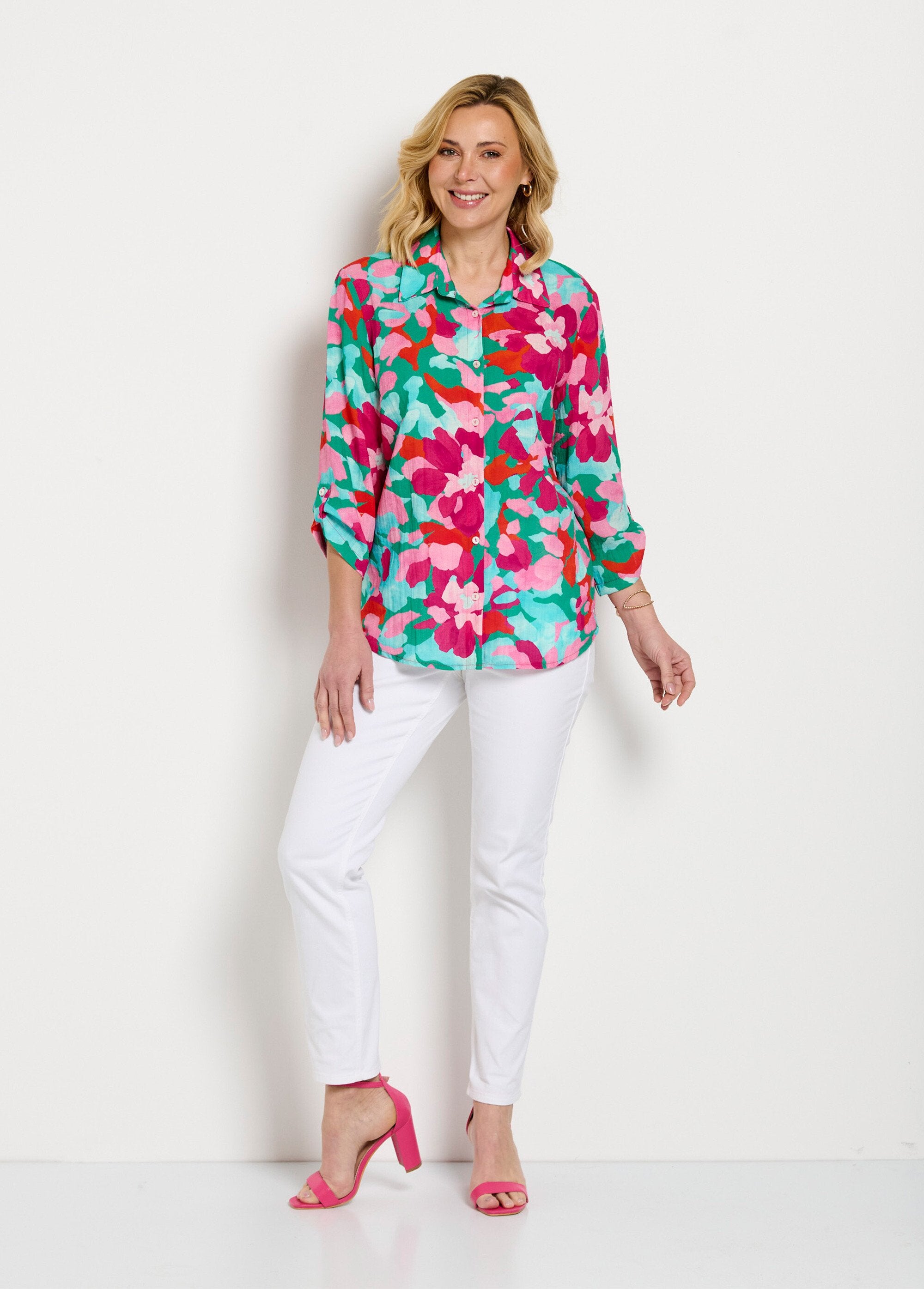 Long_floral_blouse_with_3/4_roll-up_sleeves_Pink_and_blue_SF1_slim