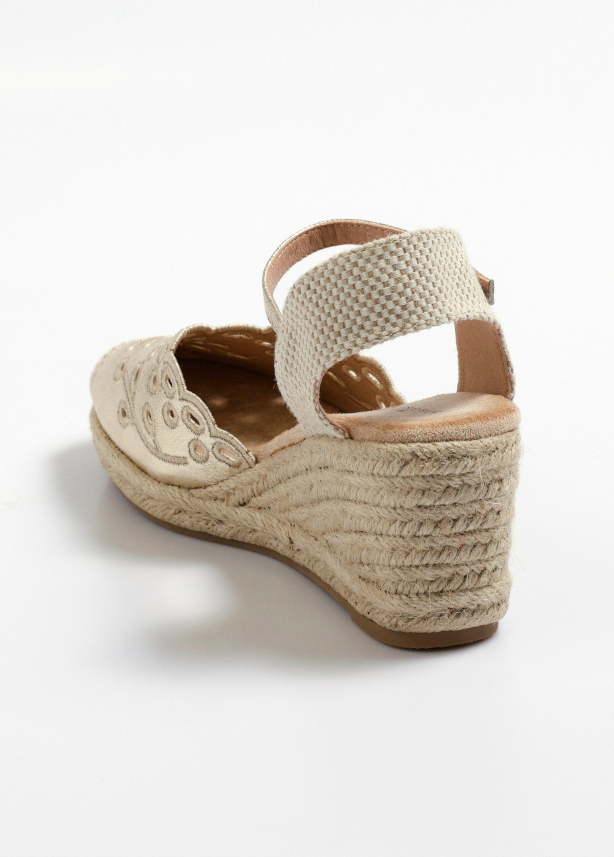 Wedge_espadrilles_with_openwork_details_Golden_DO1_slim