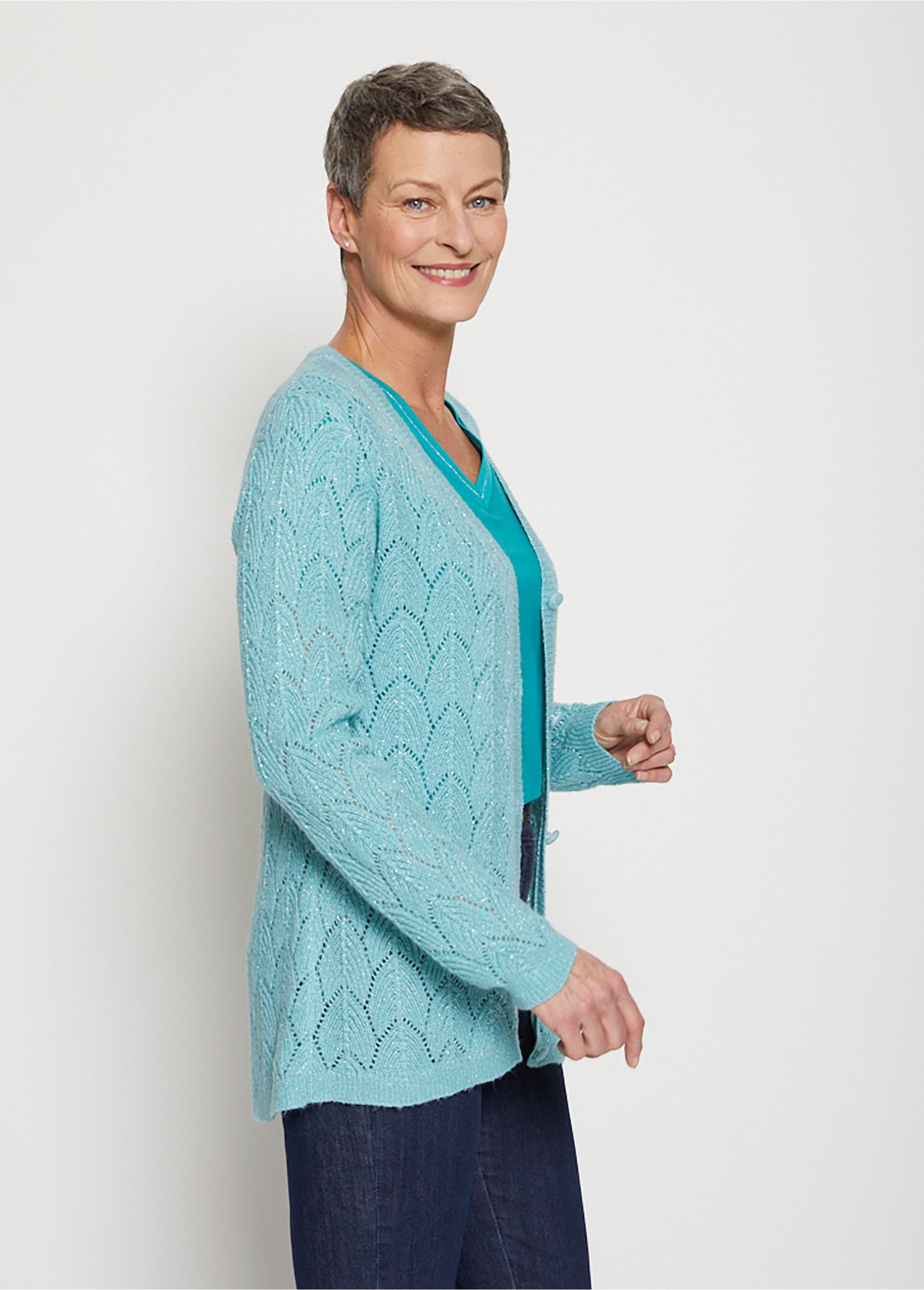 Buttoned_vest_with_recycled_fibers_Aqua_DR1_slim