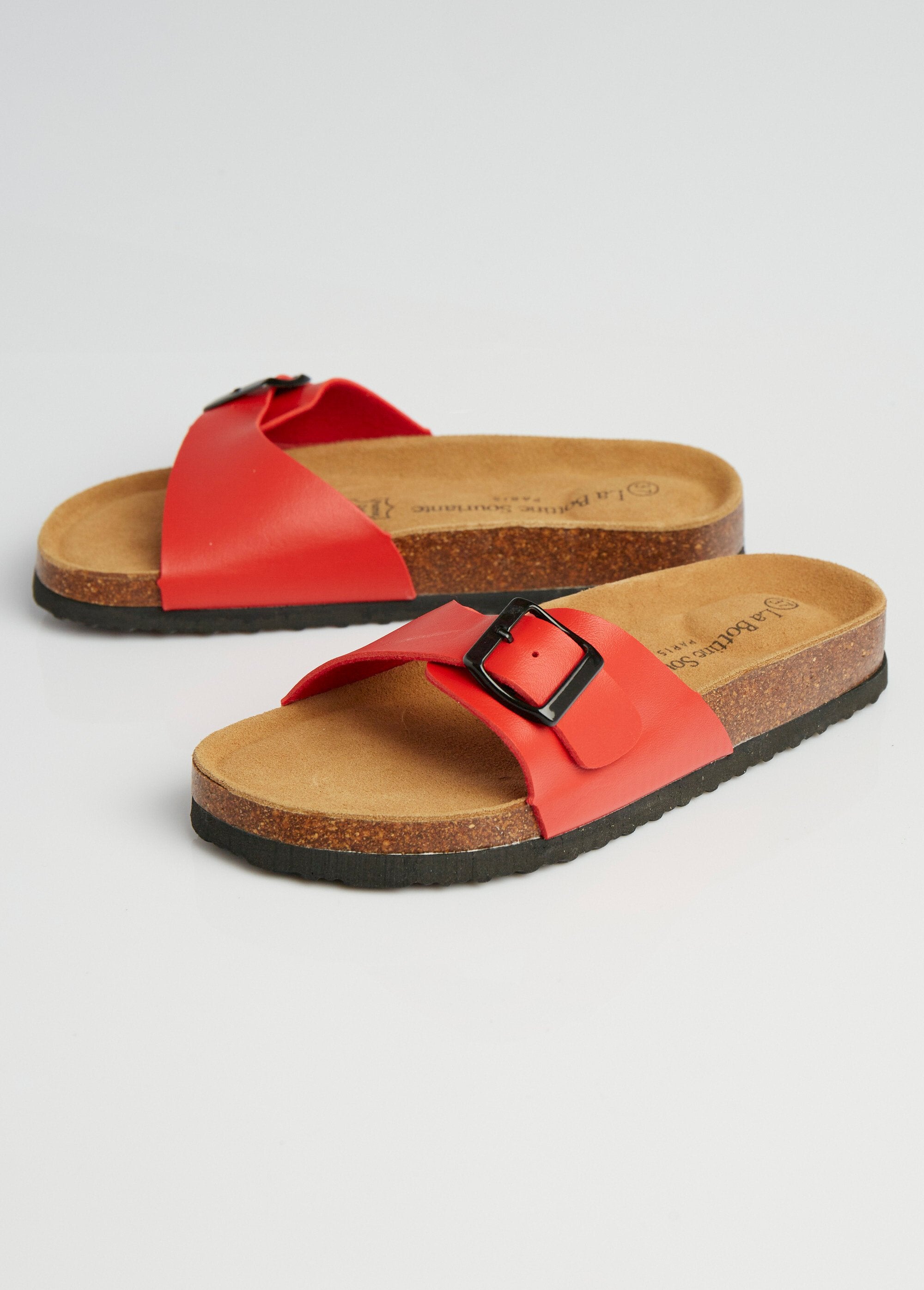Mules_with_buckle_and_anatomical_sole_Red_DE1_slim