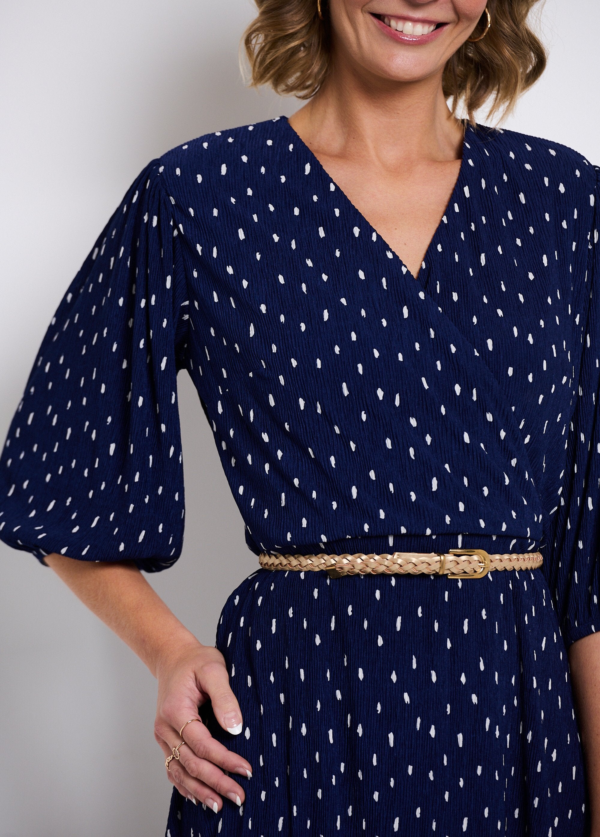 Short_wrap_dress_with_polka_dot_print_Navy_and_white_DE1_slim