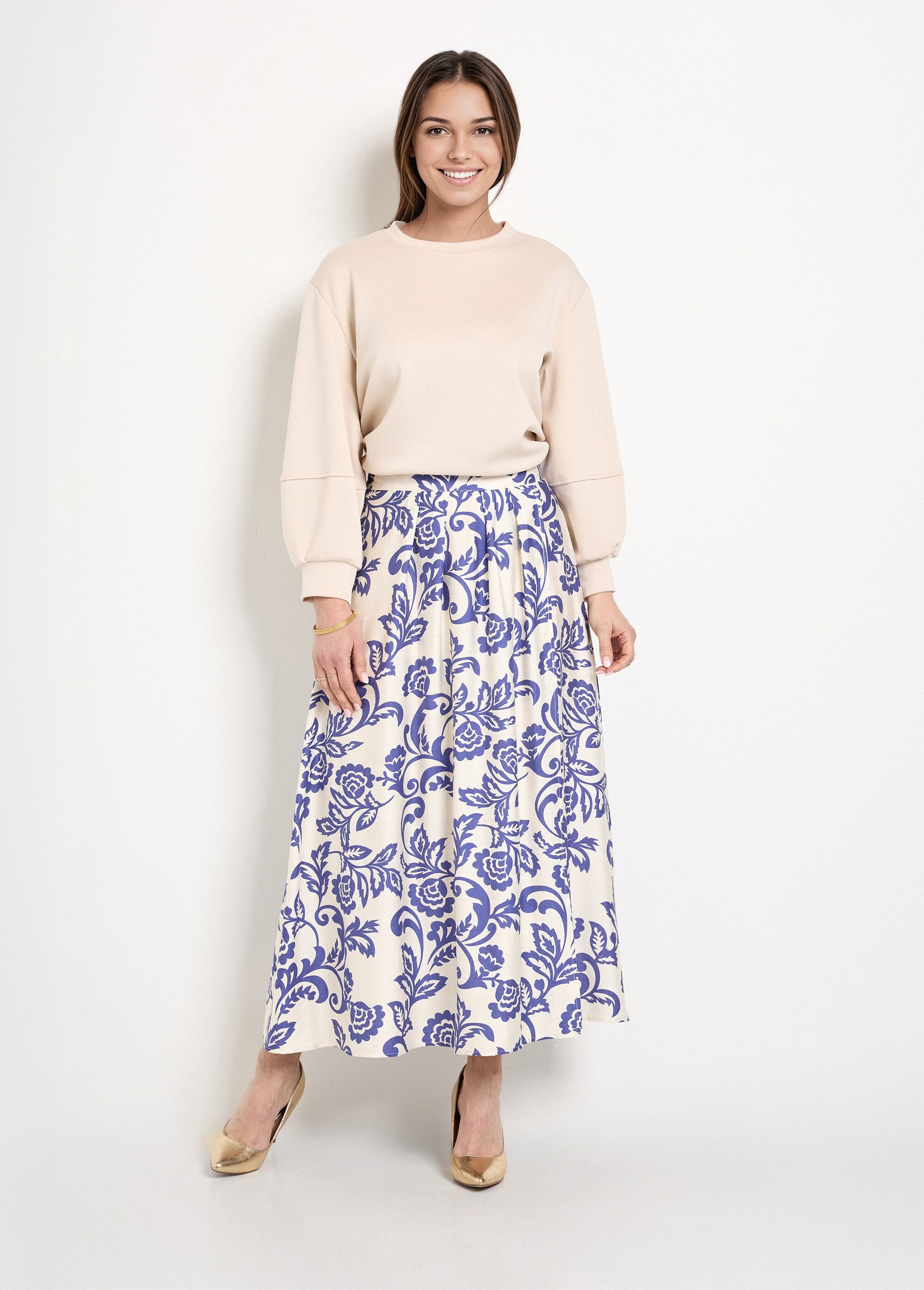 Soft_knit_crew_neck_short_sweatshirt_Sand_SF1_slim