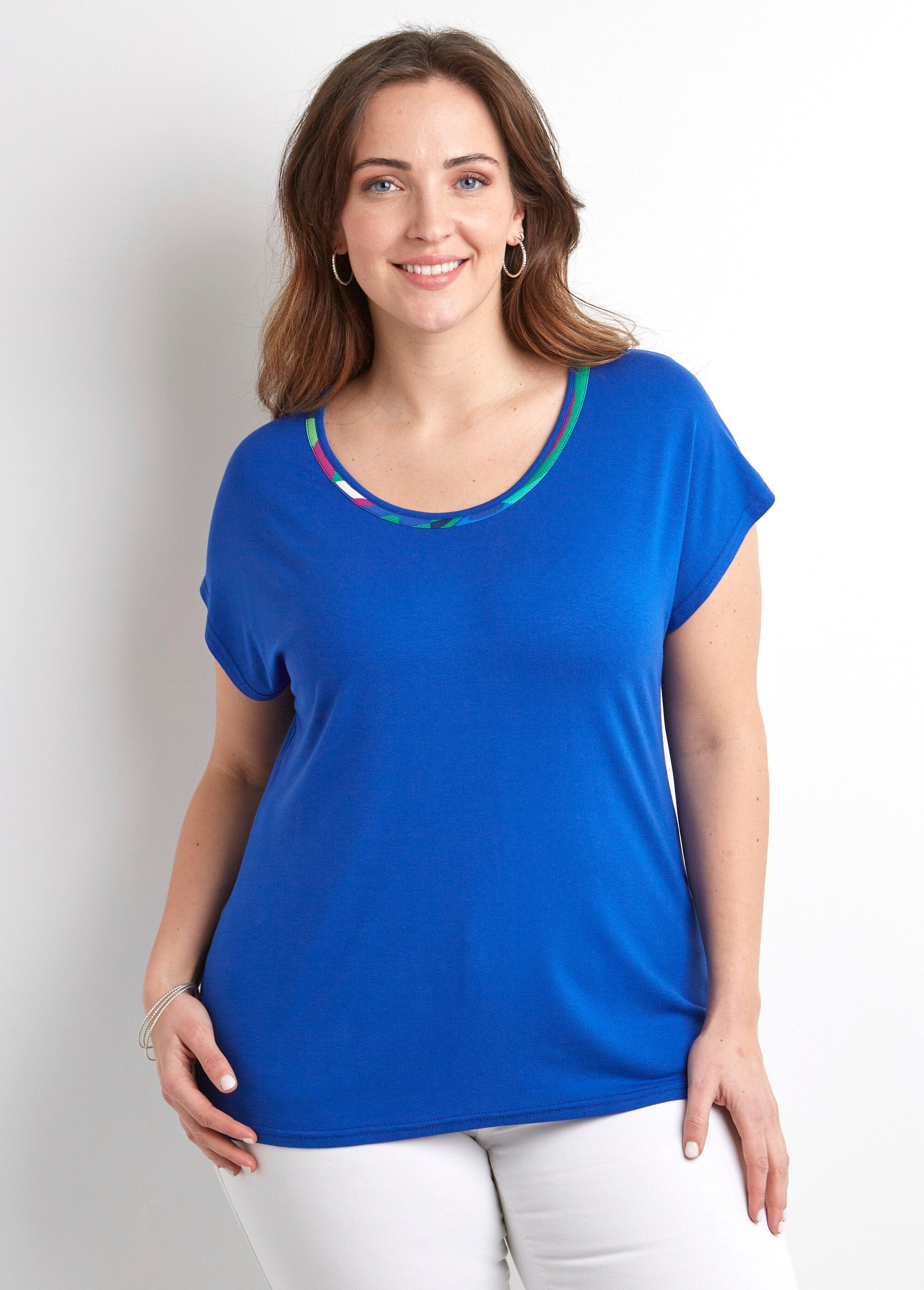 Long_round_neck_T-shirt_with_plain_or_printed_short_sleeves_Plain_blue_FA1_curvy