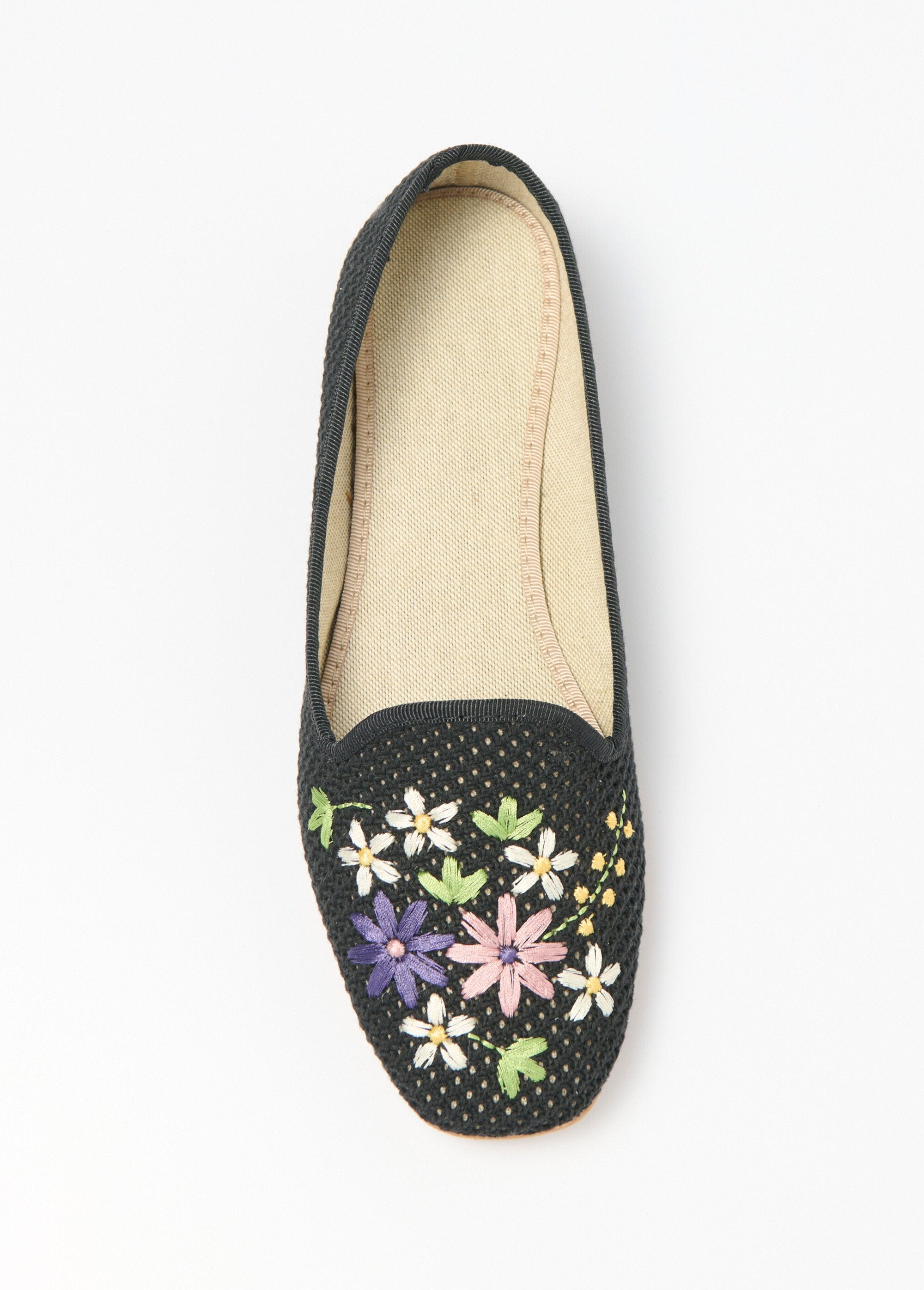 Open_ballerinas_with_embroidered_textile_and_flat_heel_Black_OV1_slim