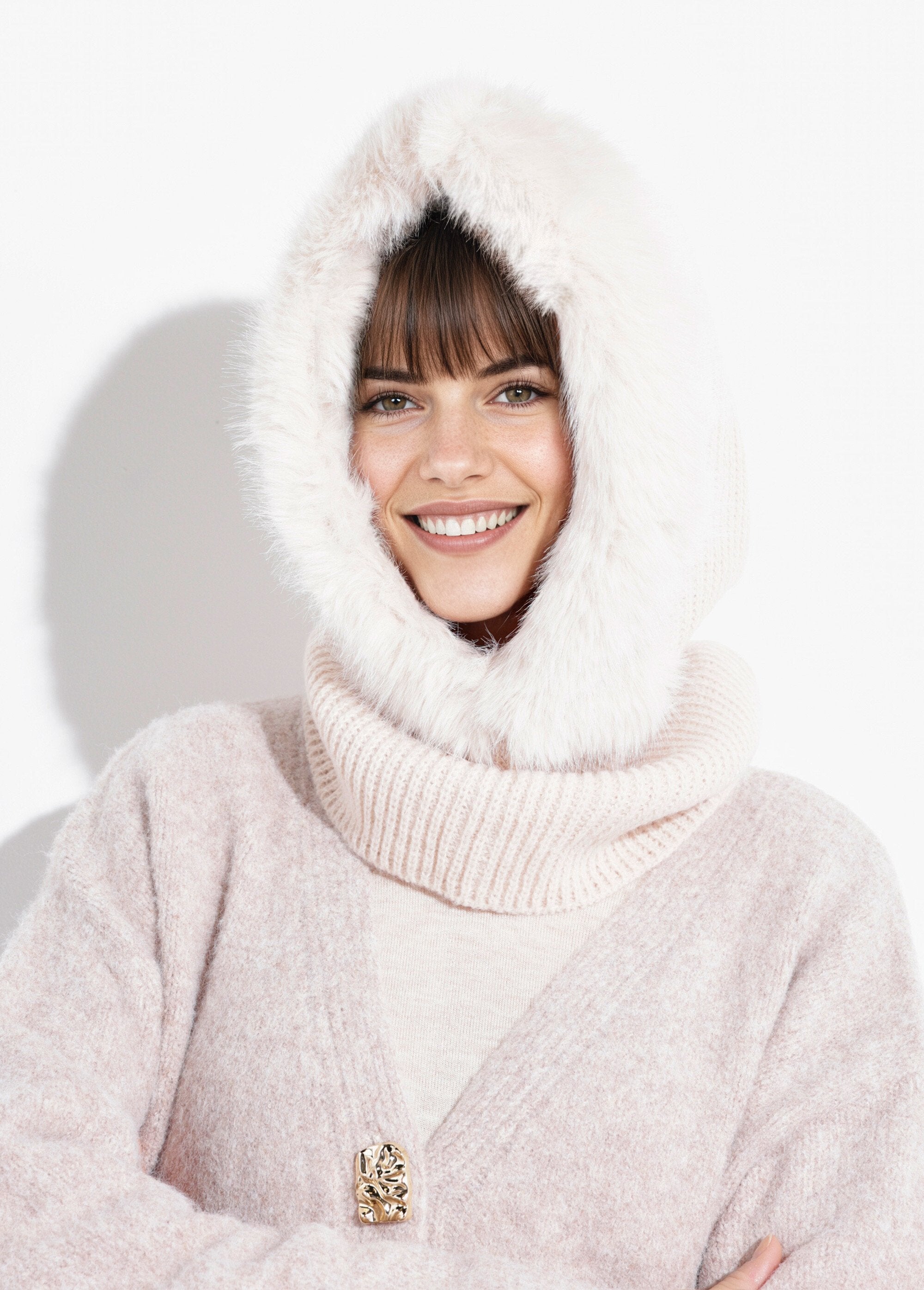 Mesh_balaclava_with_fur_trim_Ecru_FA1_slim