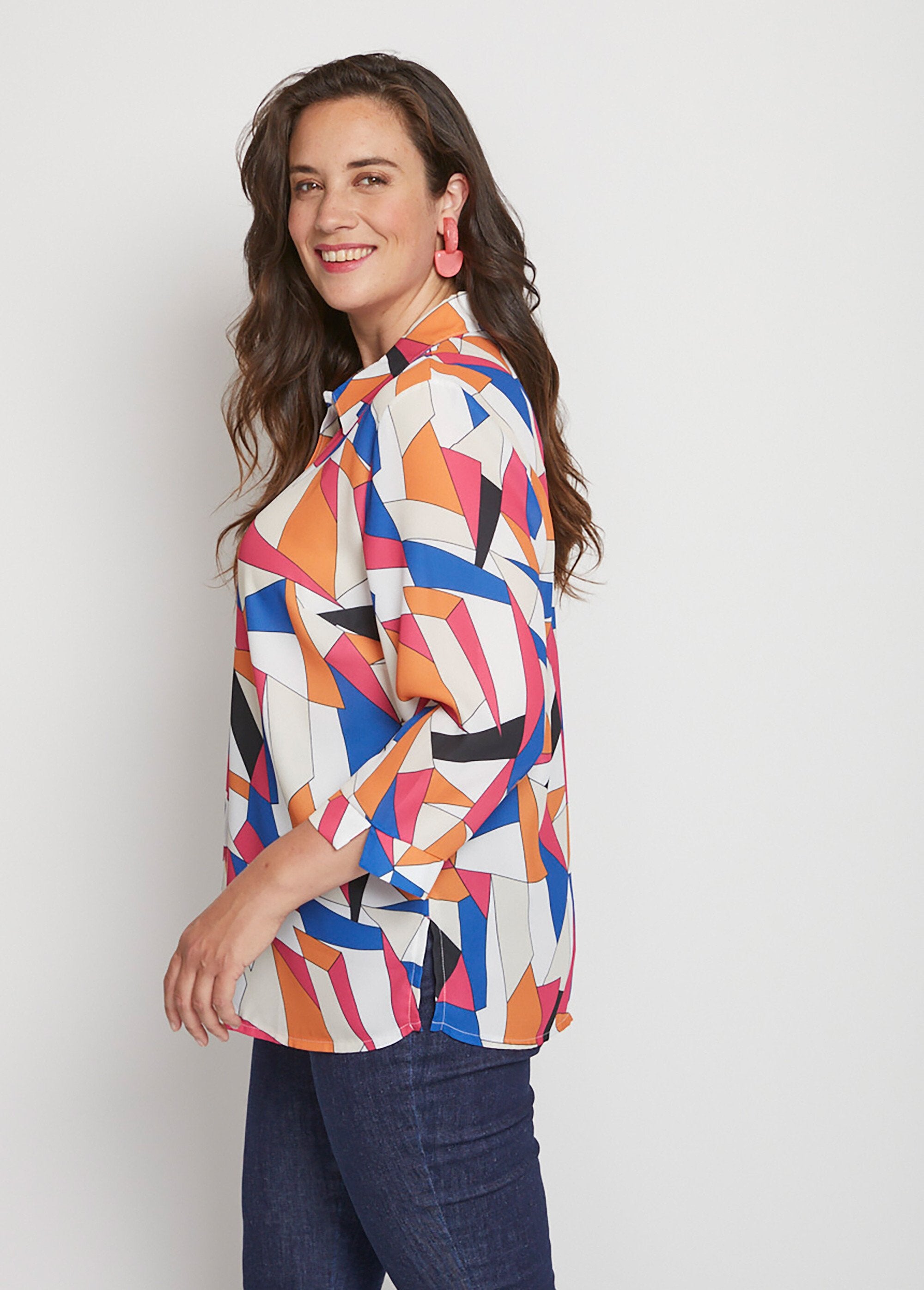 Graphic_print_blouse_with_3/4_sleeves_Blue_print_DR1_curvy