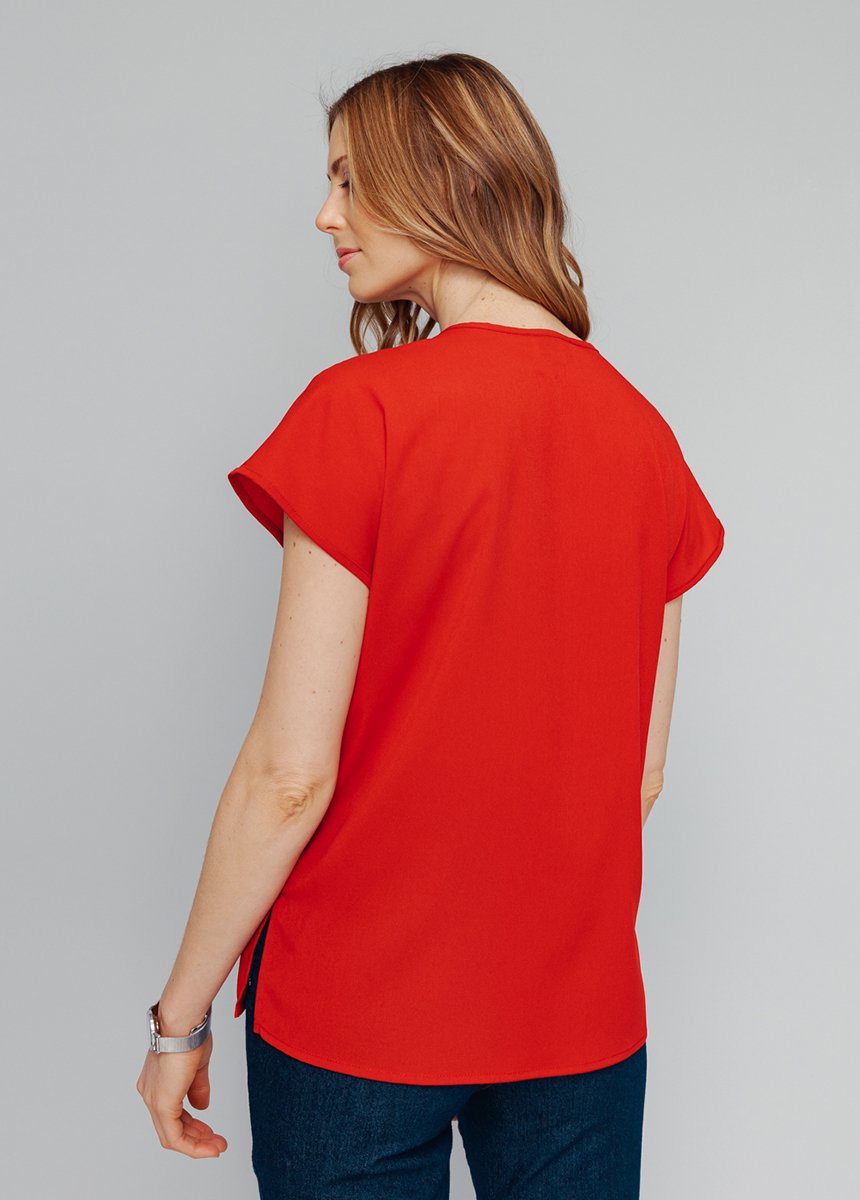 Long_short-sleeved_top_with_round_neck_embroidery_Carmine_DO1_slim