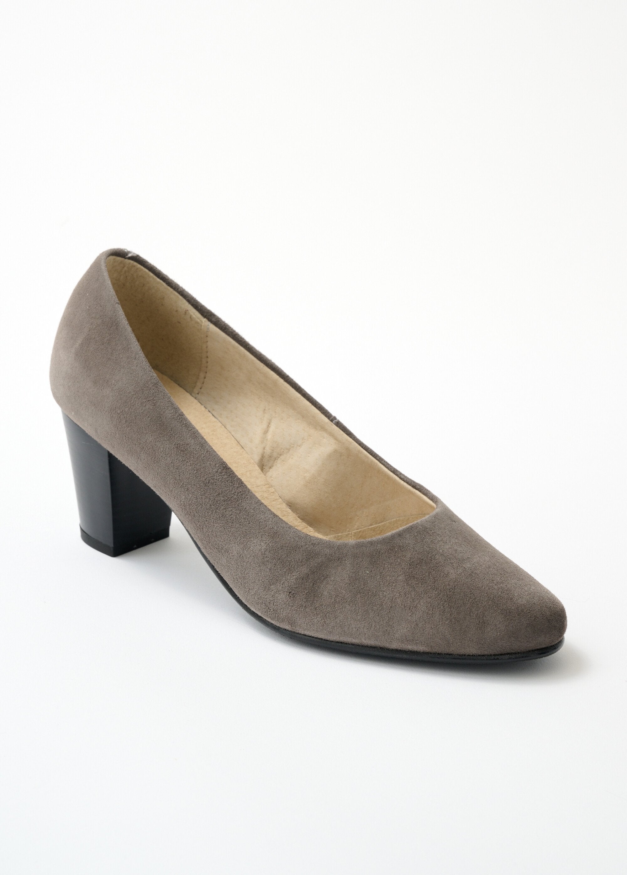 Comfortable_wide_leather_pump_with_round_toe_Gray_FA1_slim