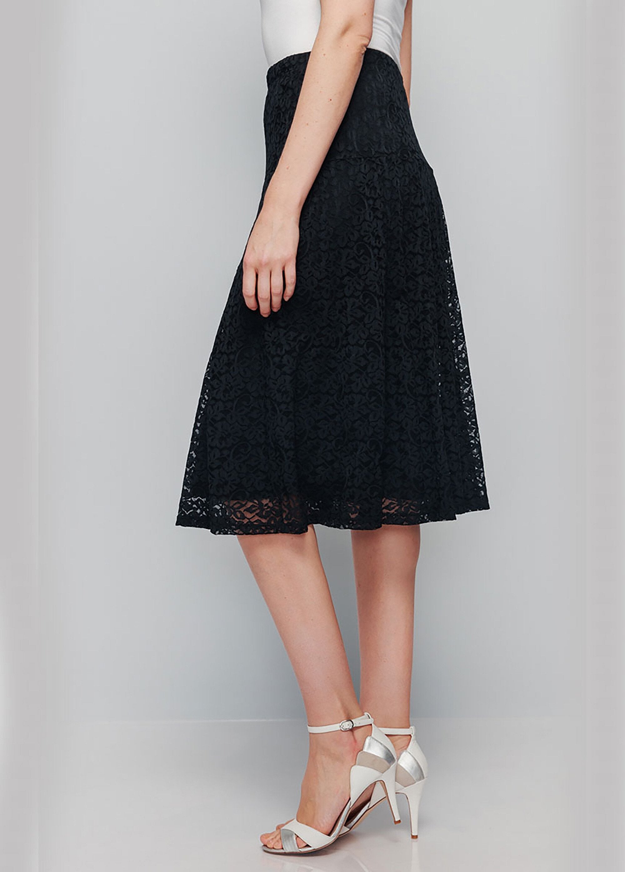 Flared_lace_skirt_Black_DR1_slim