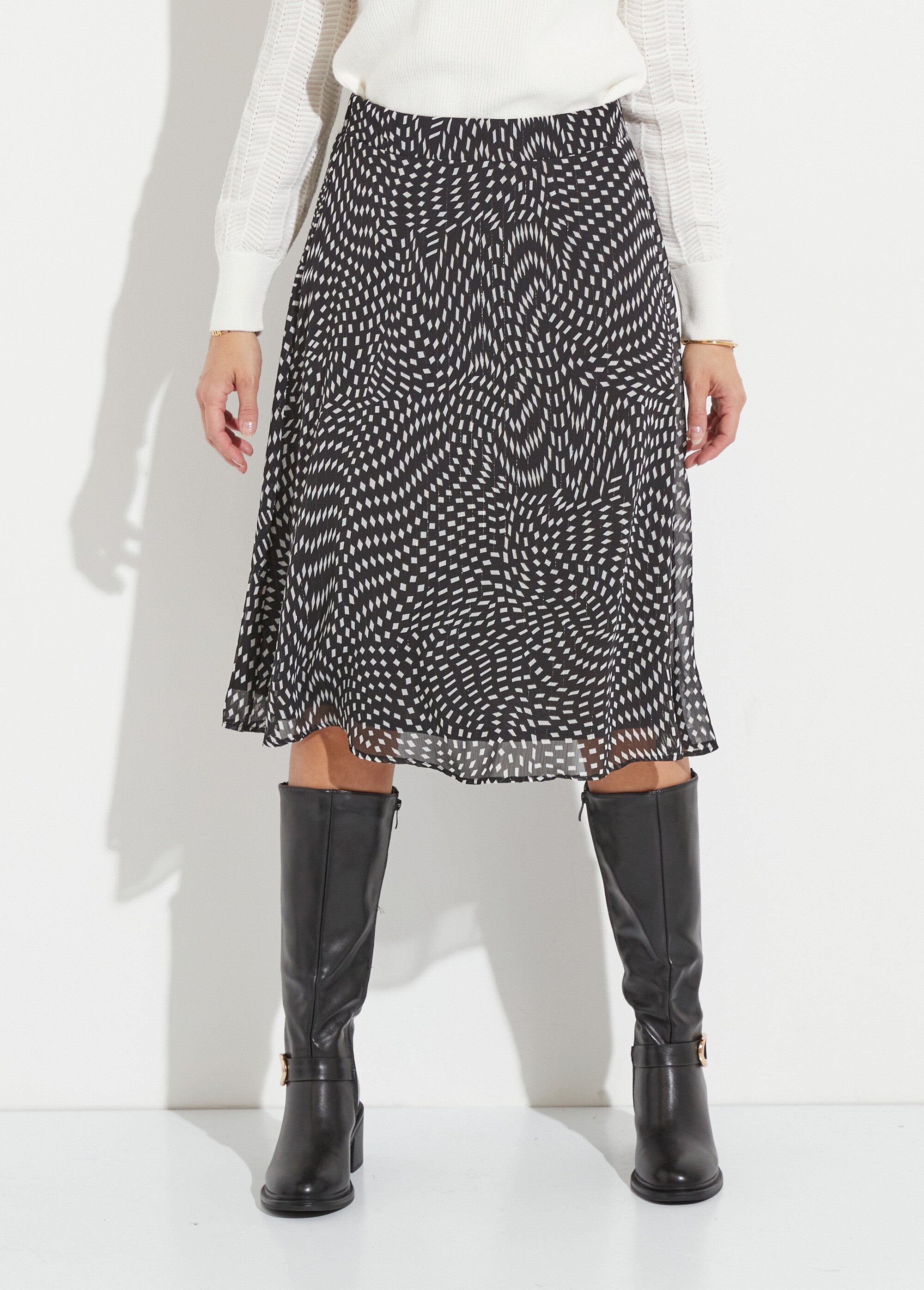 Long_flared_skirt_in_graphic_voile_Black_and_white_FA1_slim
