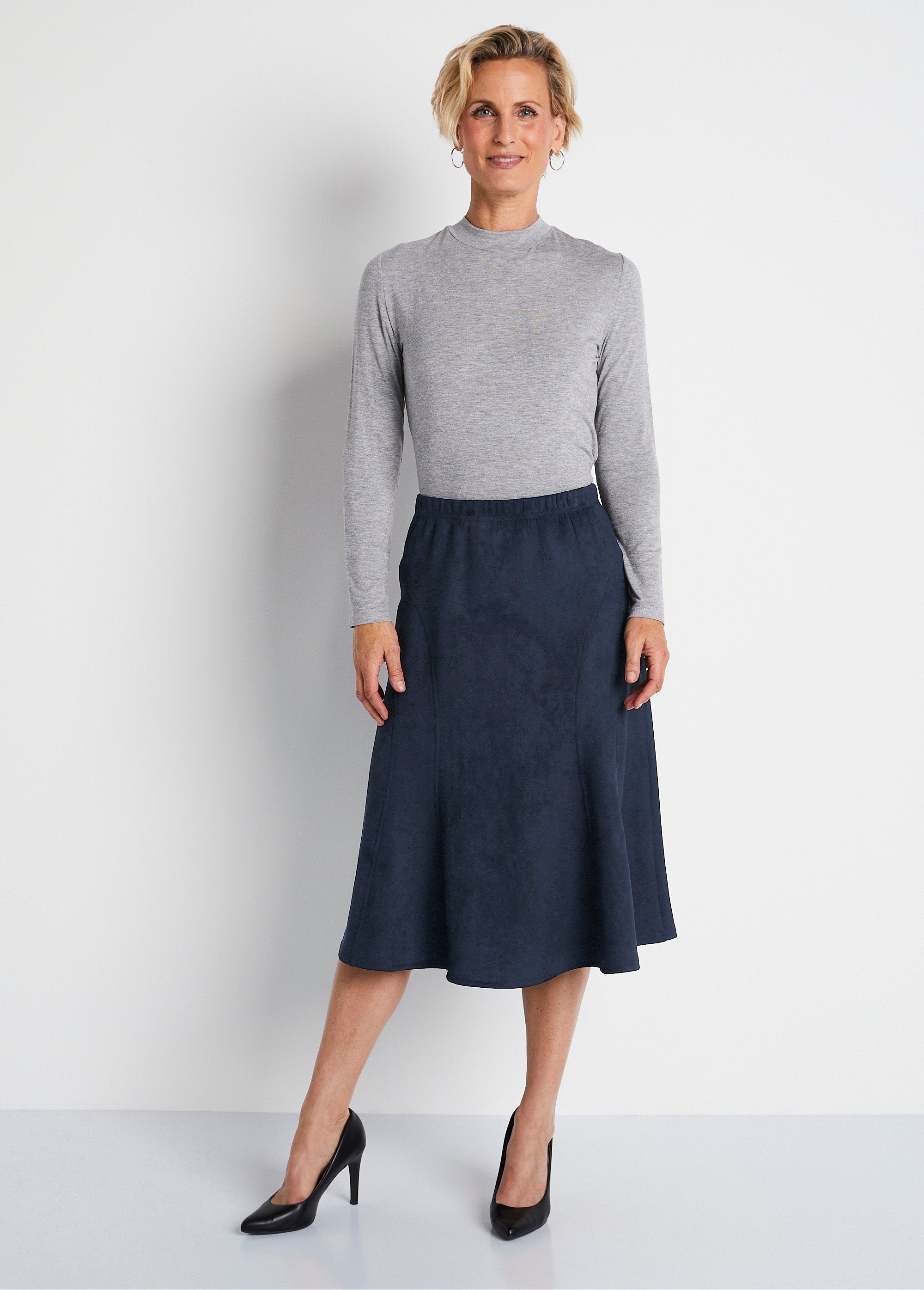 Long_flared_suede_knit_skirt_Marine_SF1_slim