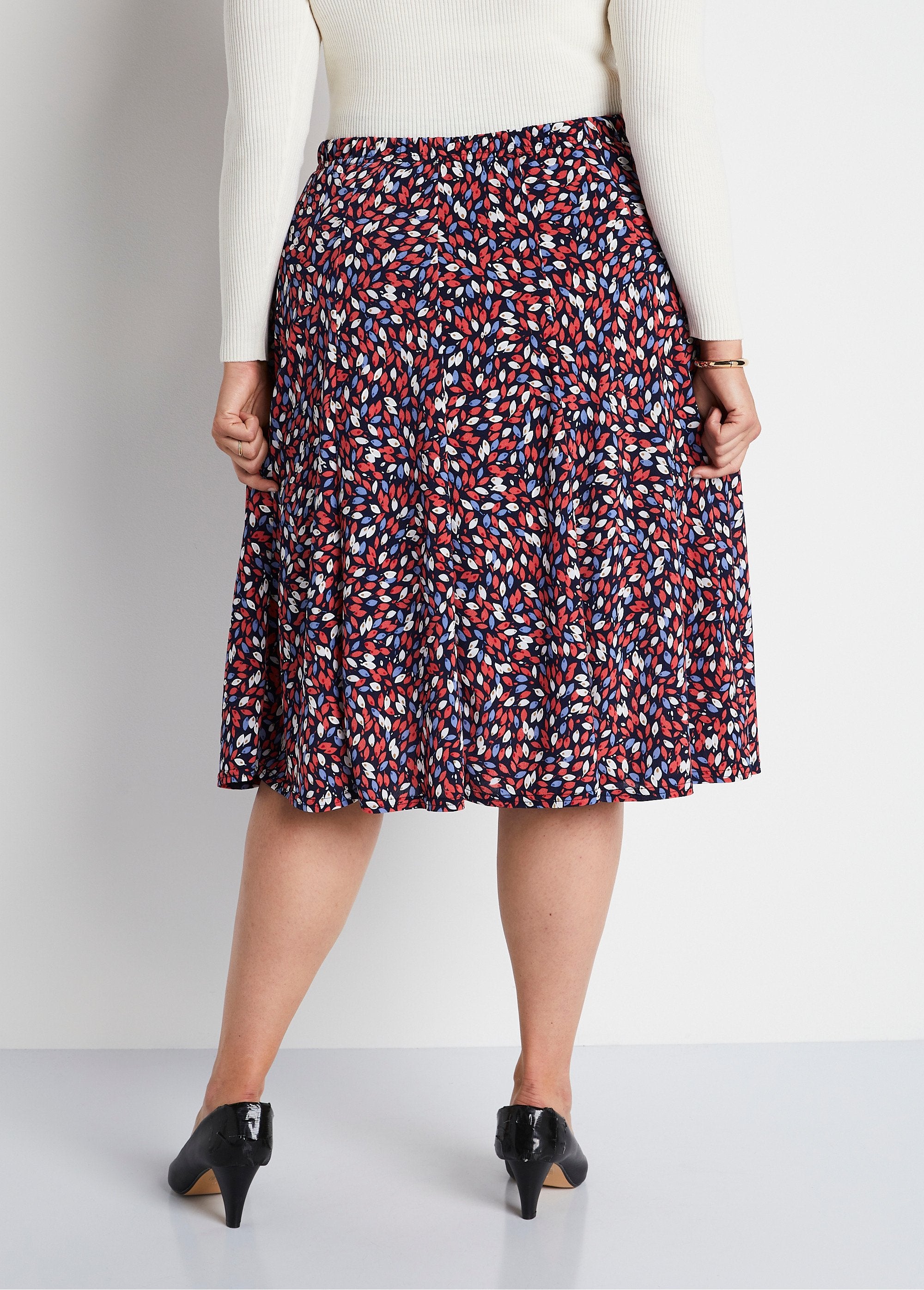 Printed_knit_flared_mid-length_skirt_Red_and_blue_DO1_curvy