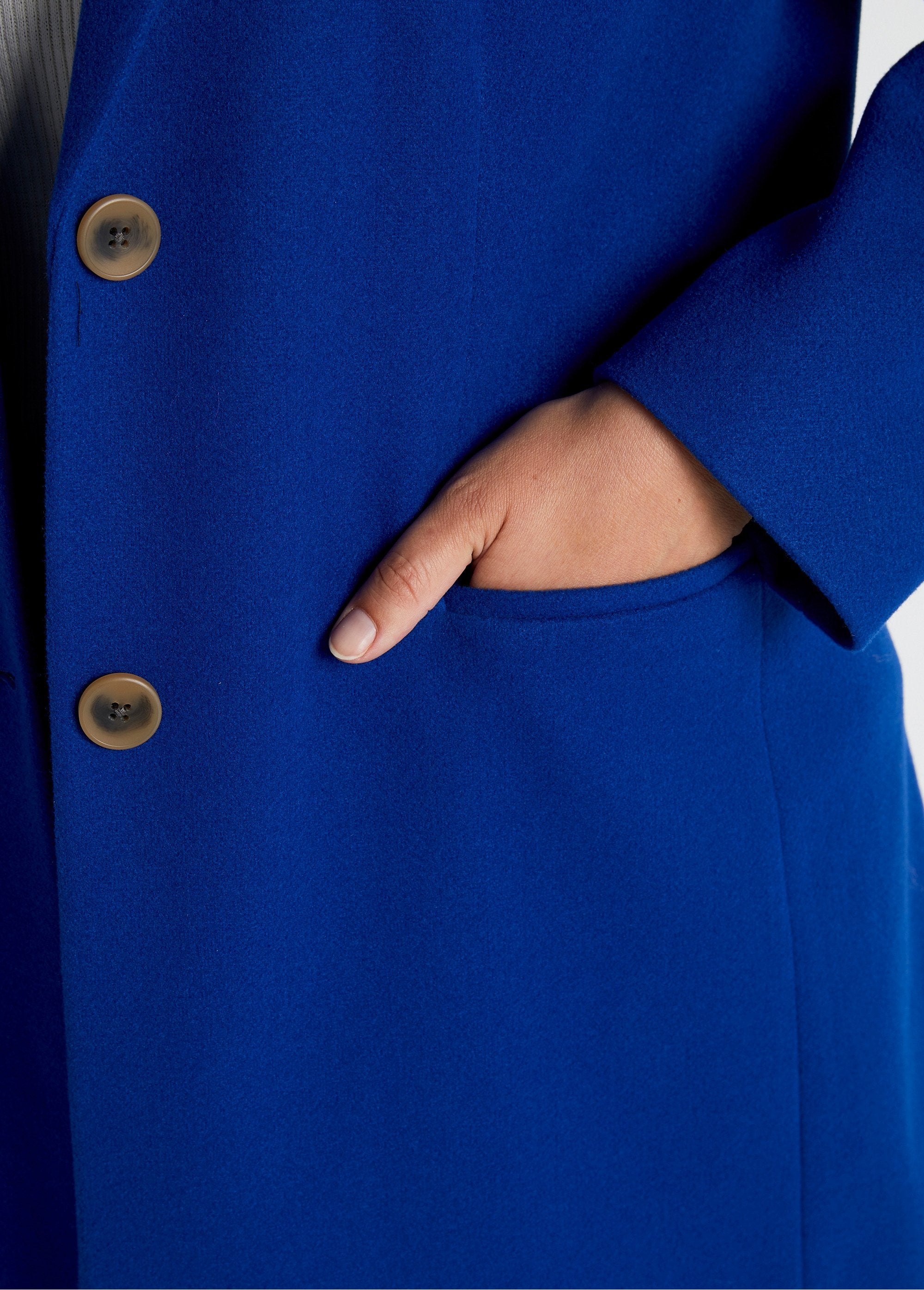 Wool-look_coat_with_tailored_collar_Hard_blue_DE2_curvy