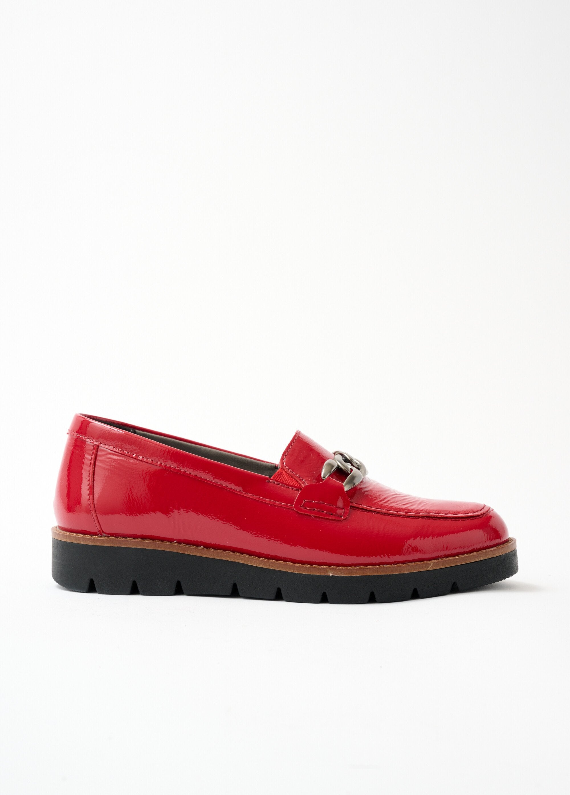 Wide-width_leather_link_chain_moccasins_Red_varnish_DR1_slim