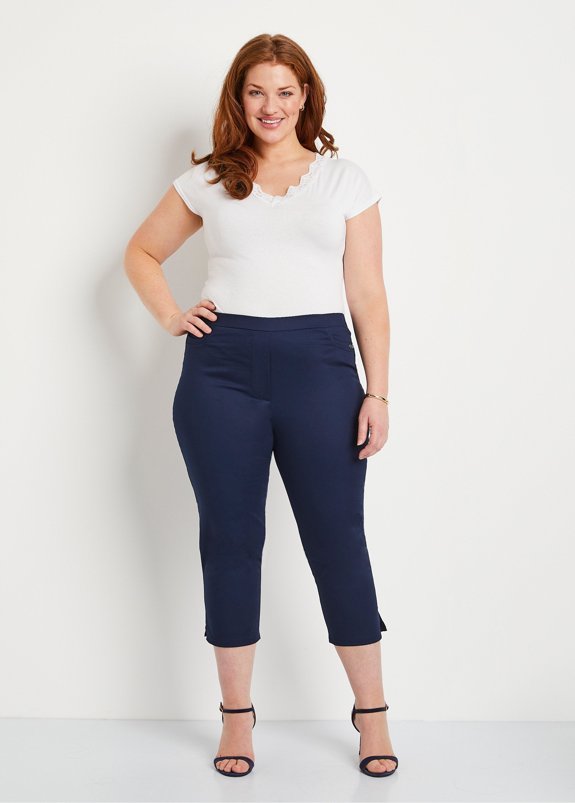 Semi-elasticated_waist_satin_cropped_pants_Marine_SF1_curvy