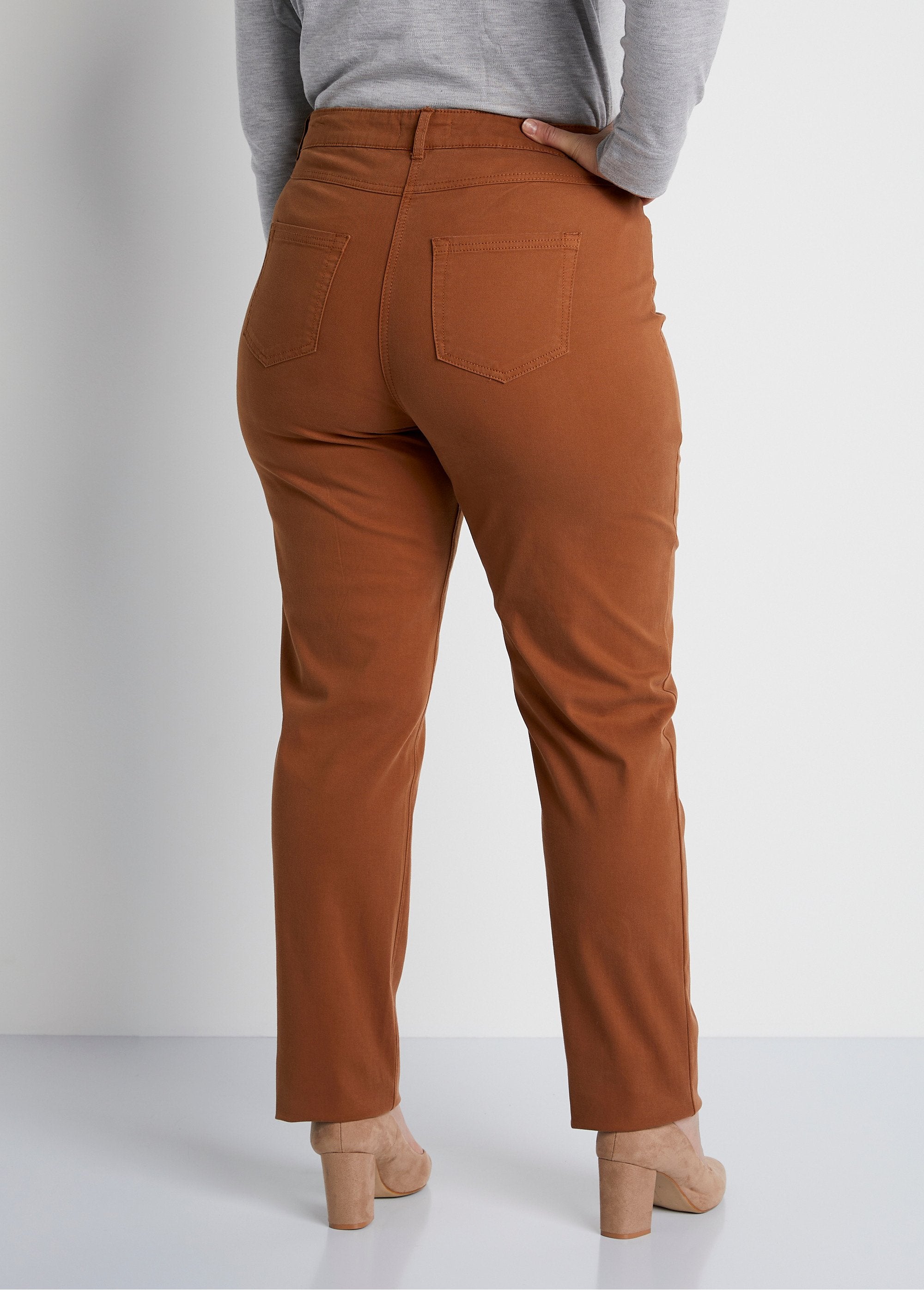 Stretch_cotton_5-pocket_straight_pants_Squirrel_DO1_curvy