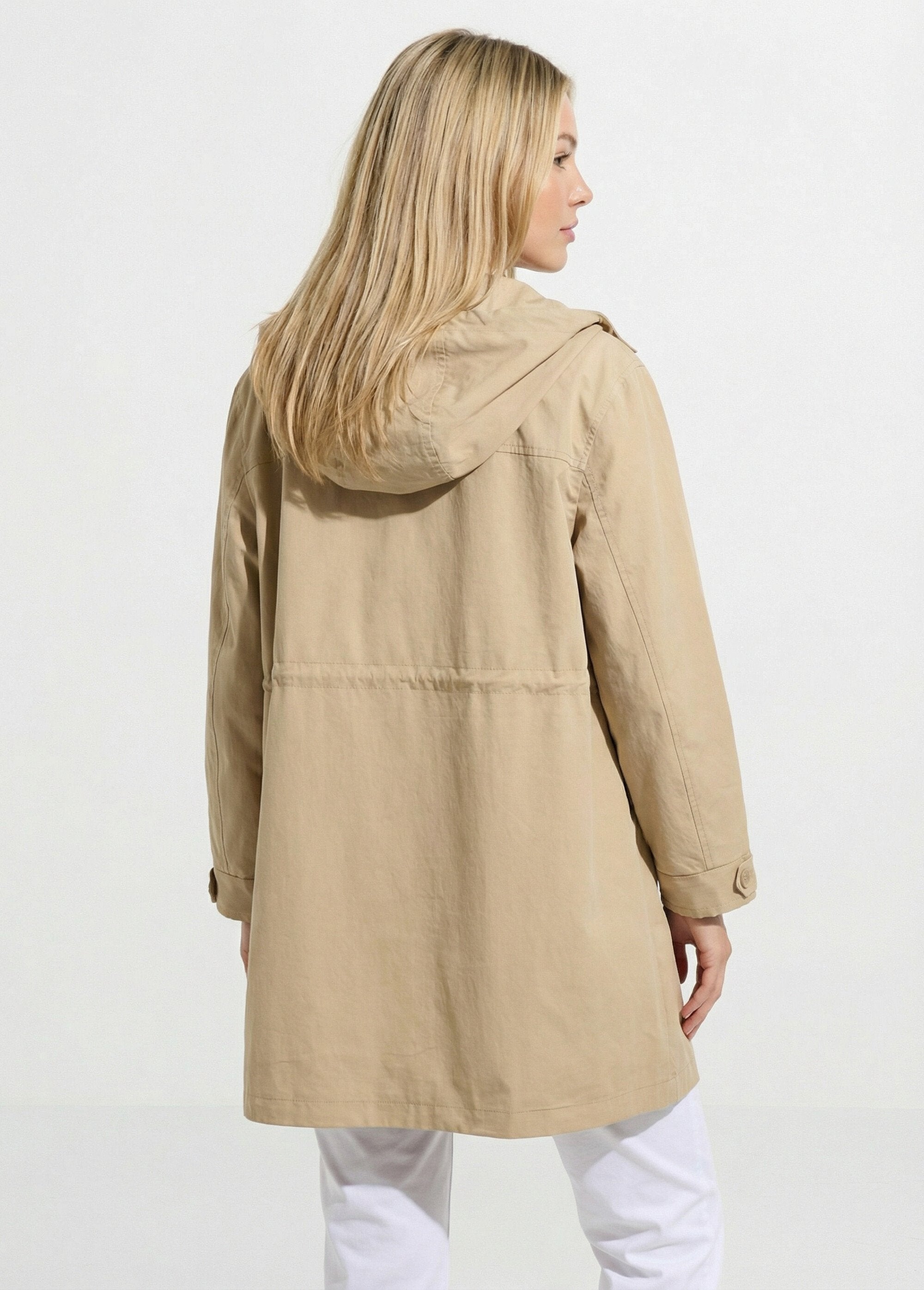 Water-repellent_hooded_zip-up_parka_with_snap_fasteners_Sand_DO1_slim