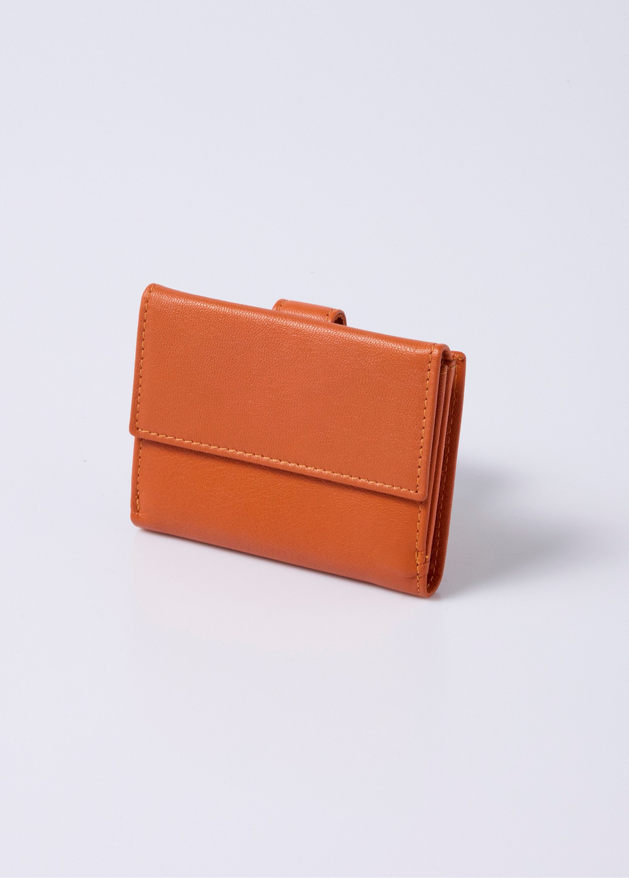 Extra_slim_leather_wallet_Orange_DO1_slim