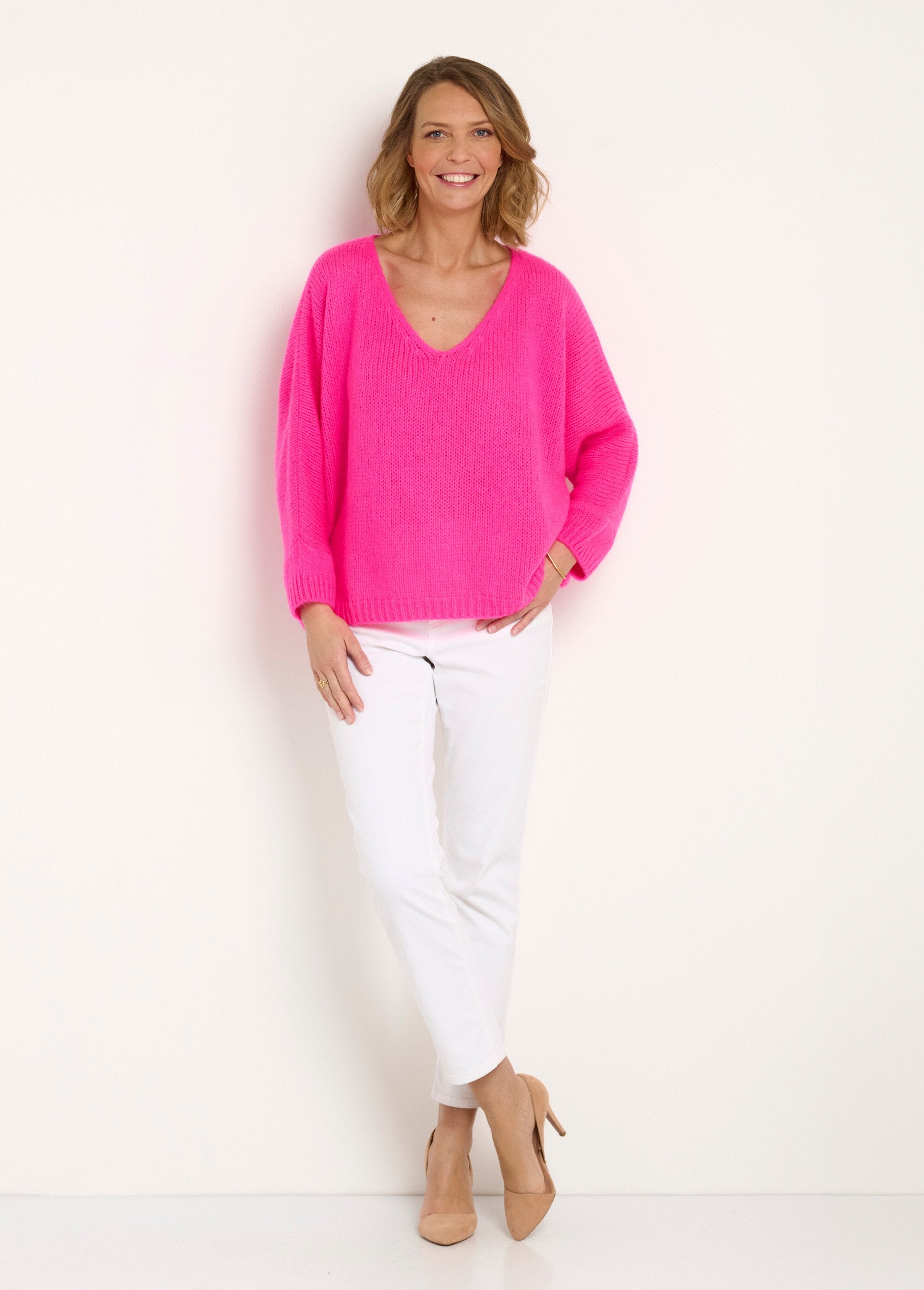 Warm_mohair_wool_sweater_with_V-neck_and_dropped_armholes_Hot_pink_SF1_slim