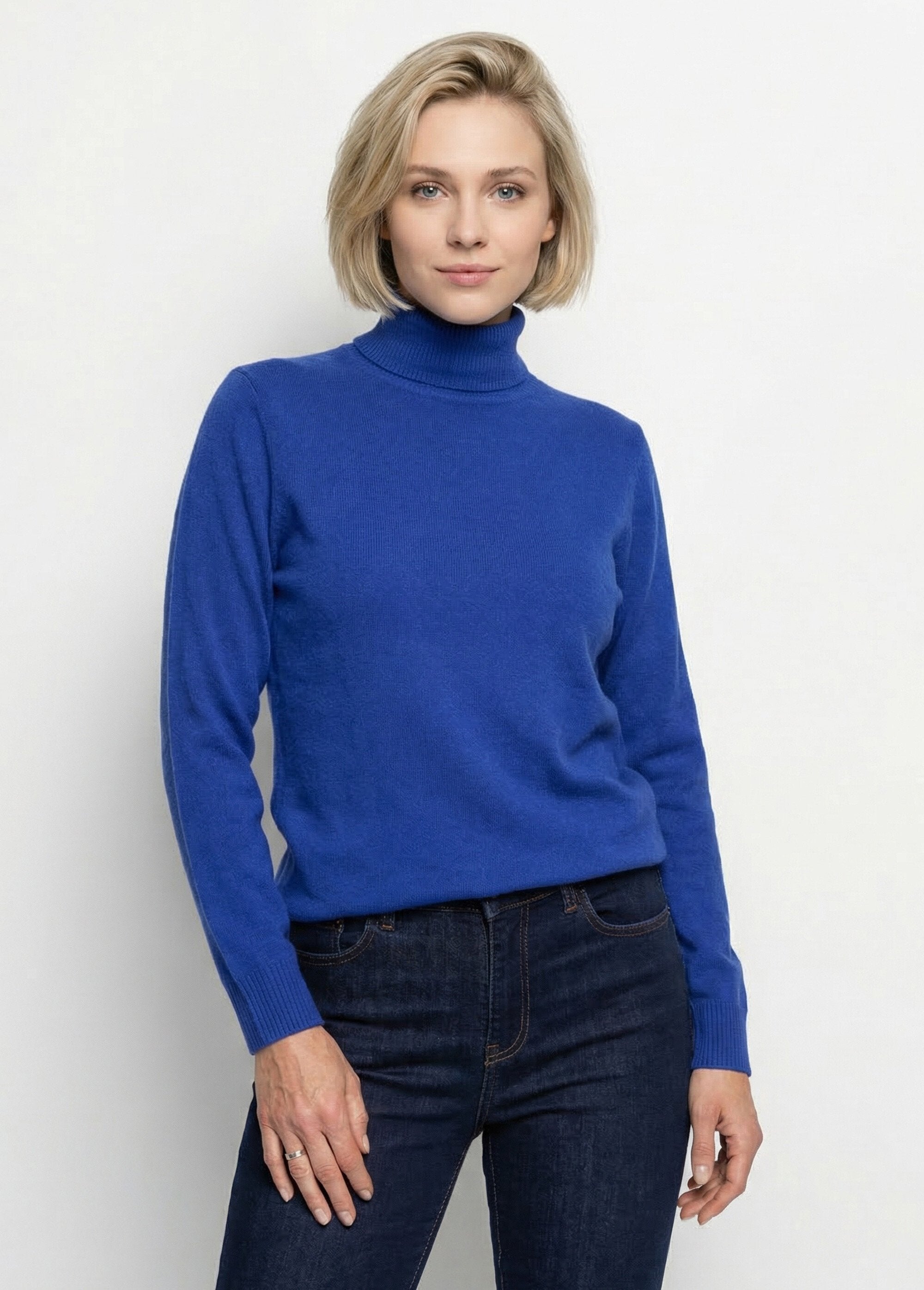 Soft_long-sleeved_turtleneck_sweater_Blue_FA2_slim
