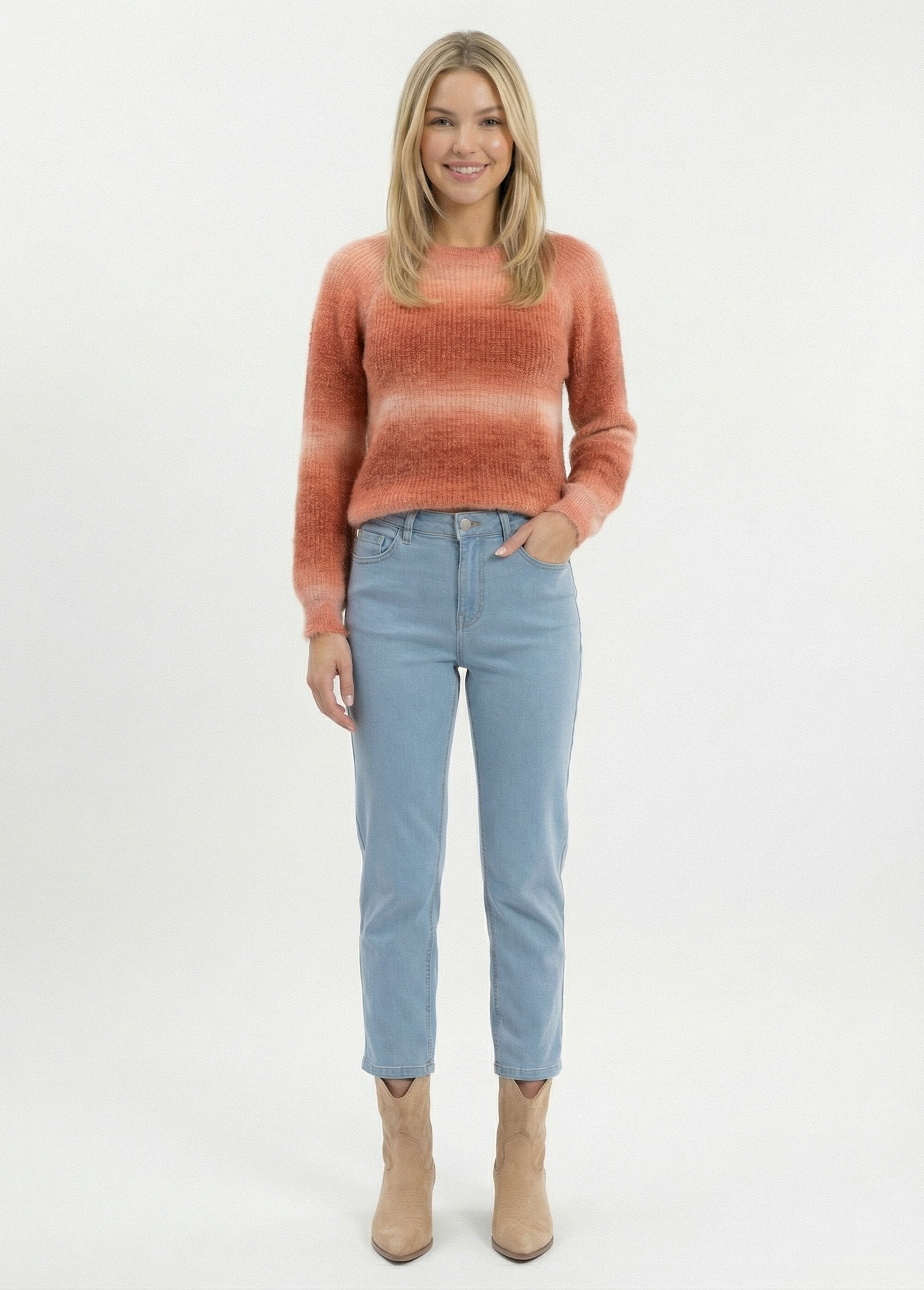 Raglan_sweater_with_a_fuzzy_knit_and_tie-dye_effect_Hazelnut_SF1_slim