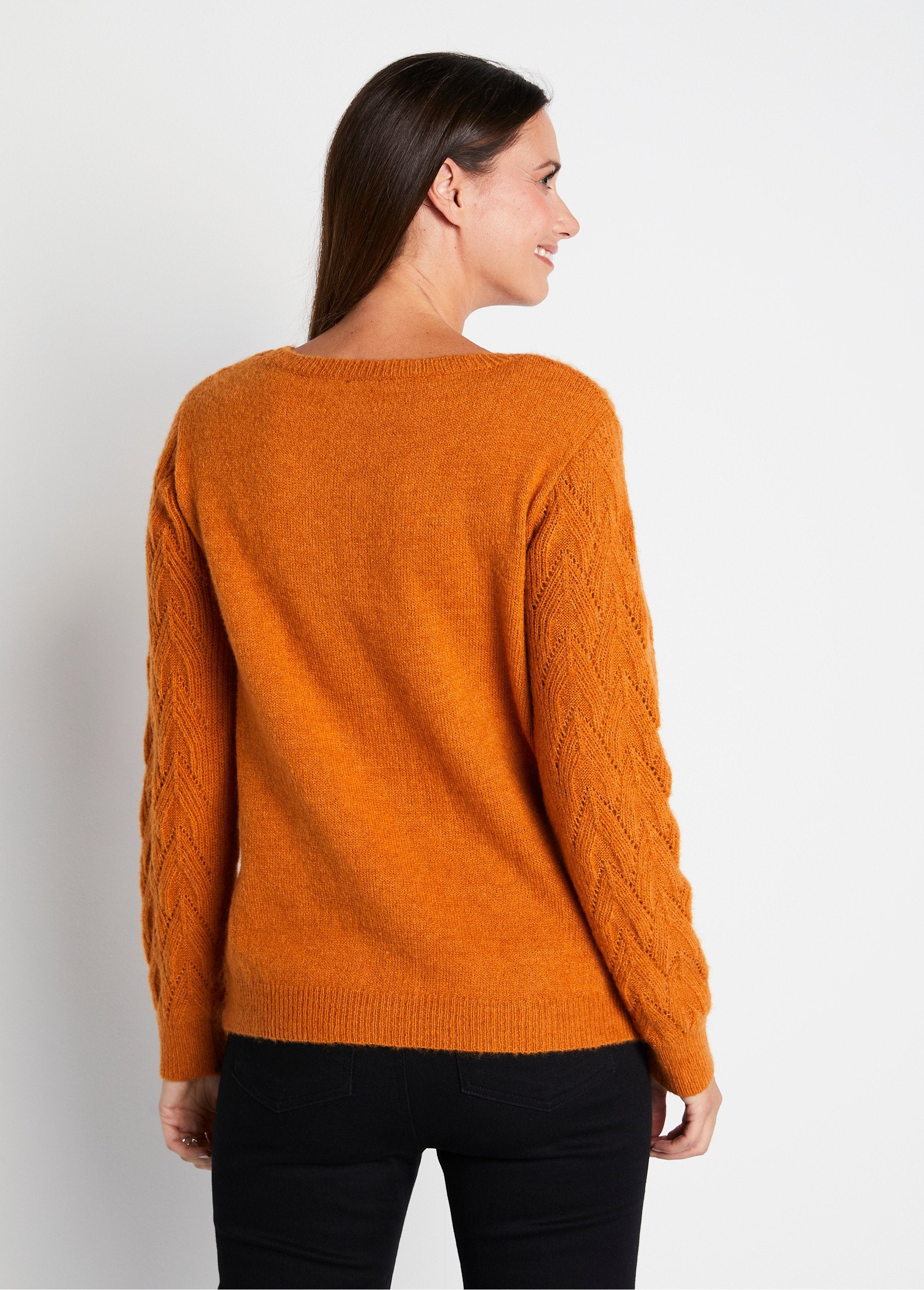 Soft_plain_round_neck_fancy_knit_sweater_Caramel_DO1_slim