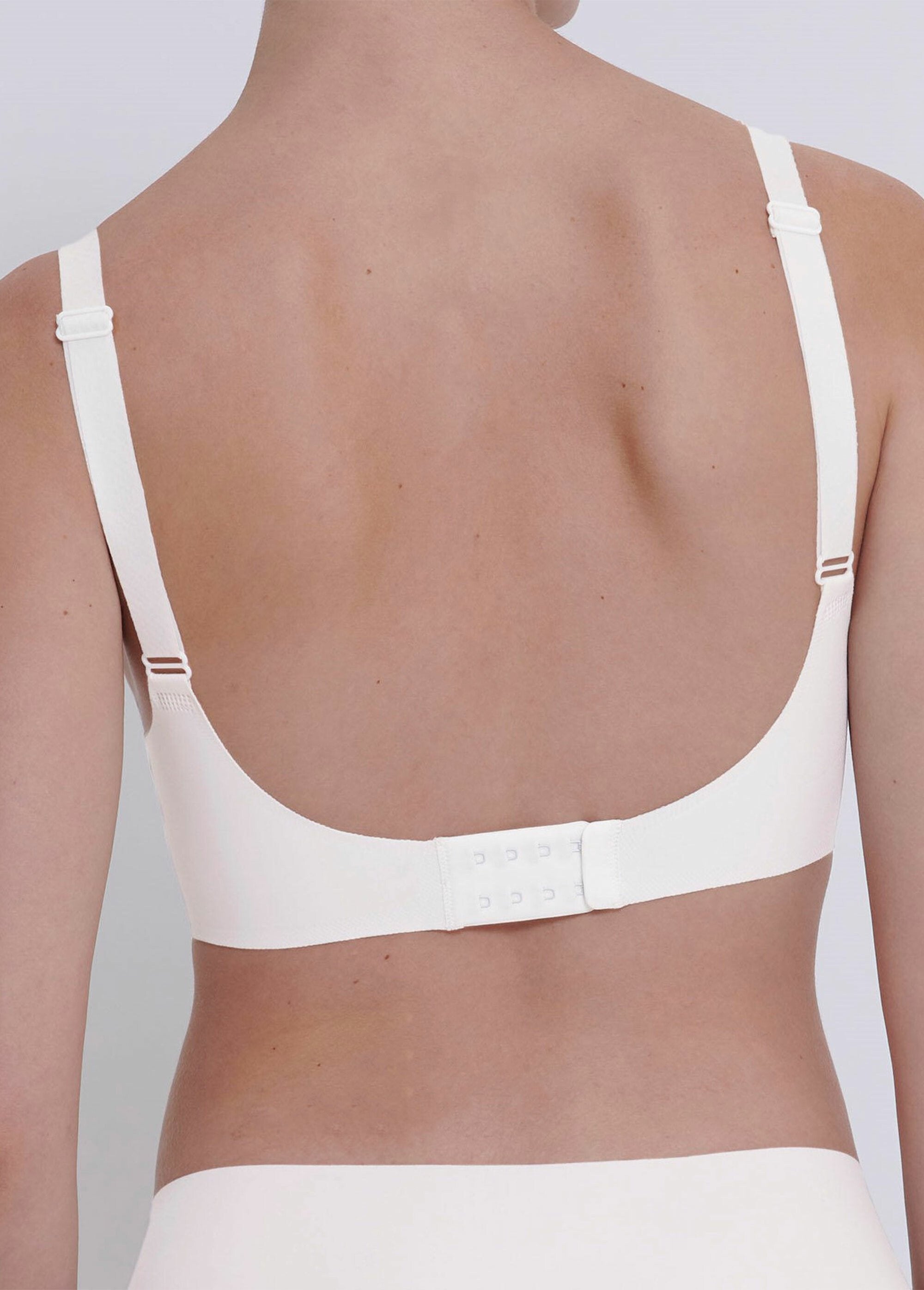 Sloggi®_-_Soft_Bra_Zero_Feel_Bra_White_DO1_slim