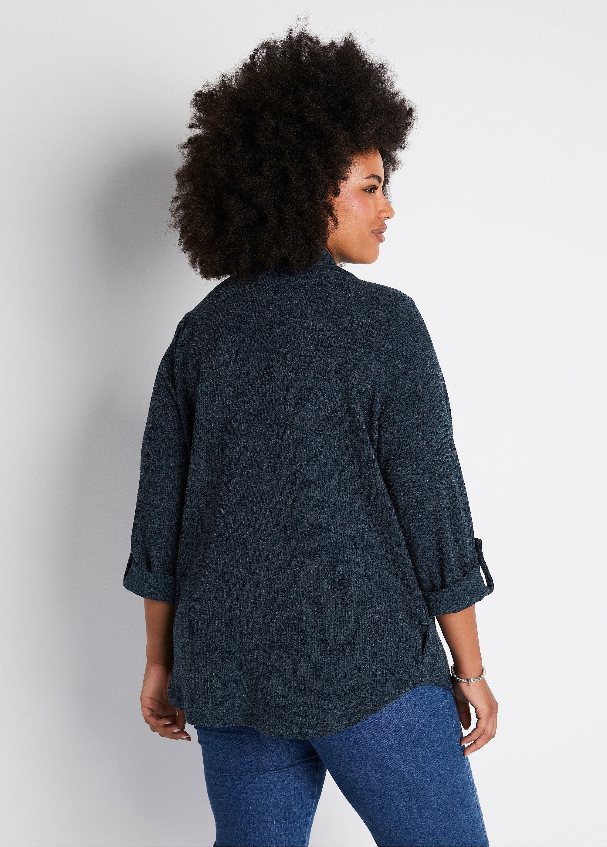 Long_ribbed_knit_overshirt_Blue_DO1_curvy