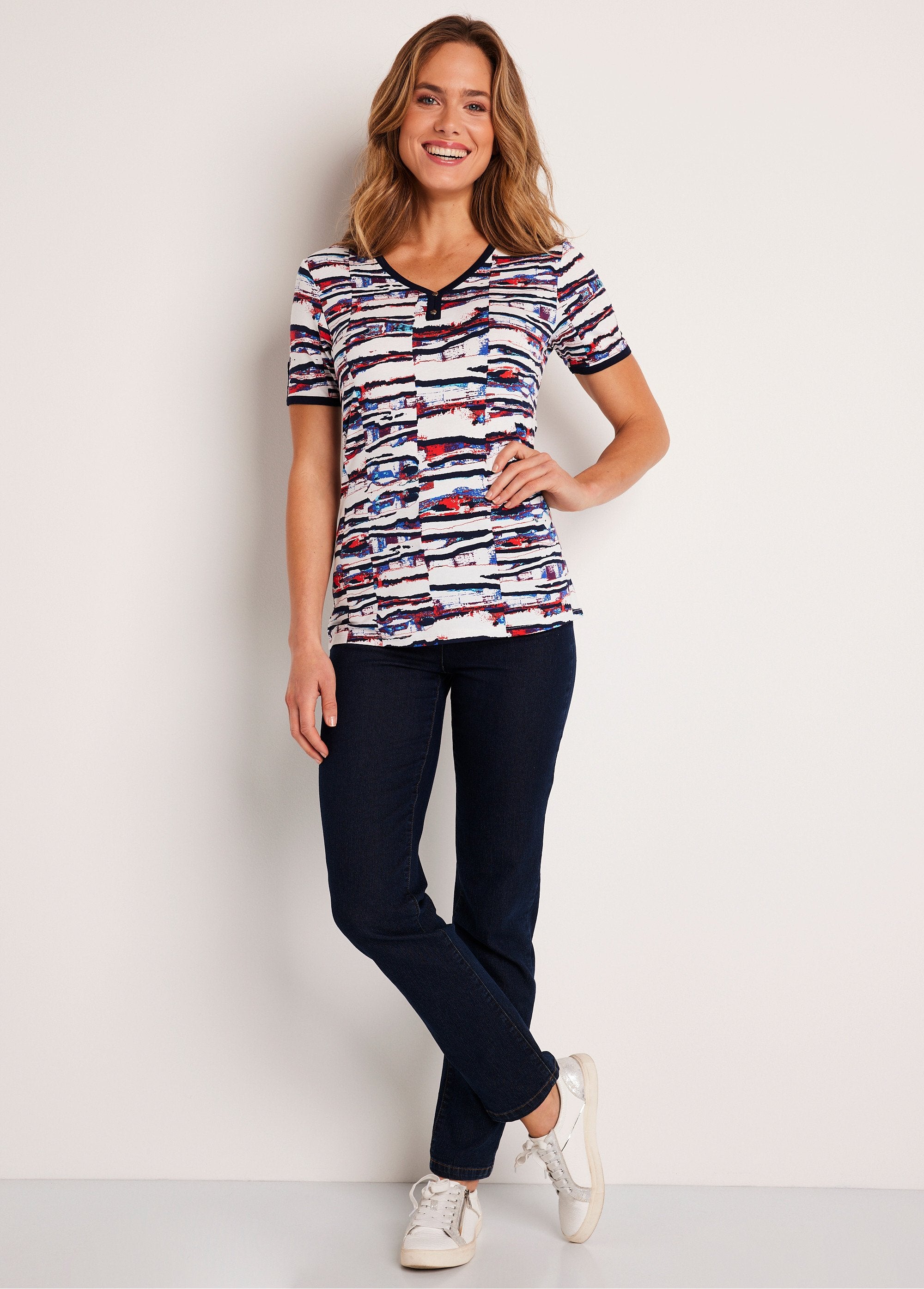 Short_sailor_pattern_t-shirt_Navy_and_red_SF1_slim