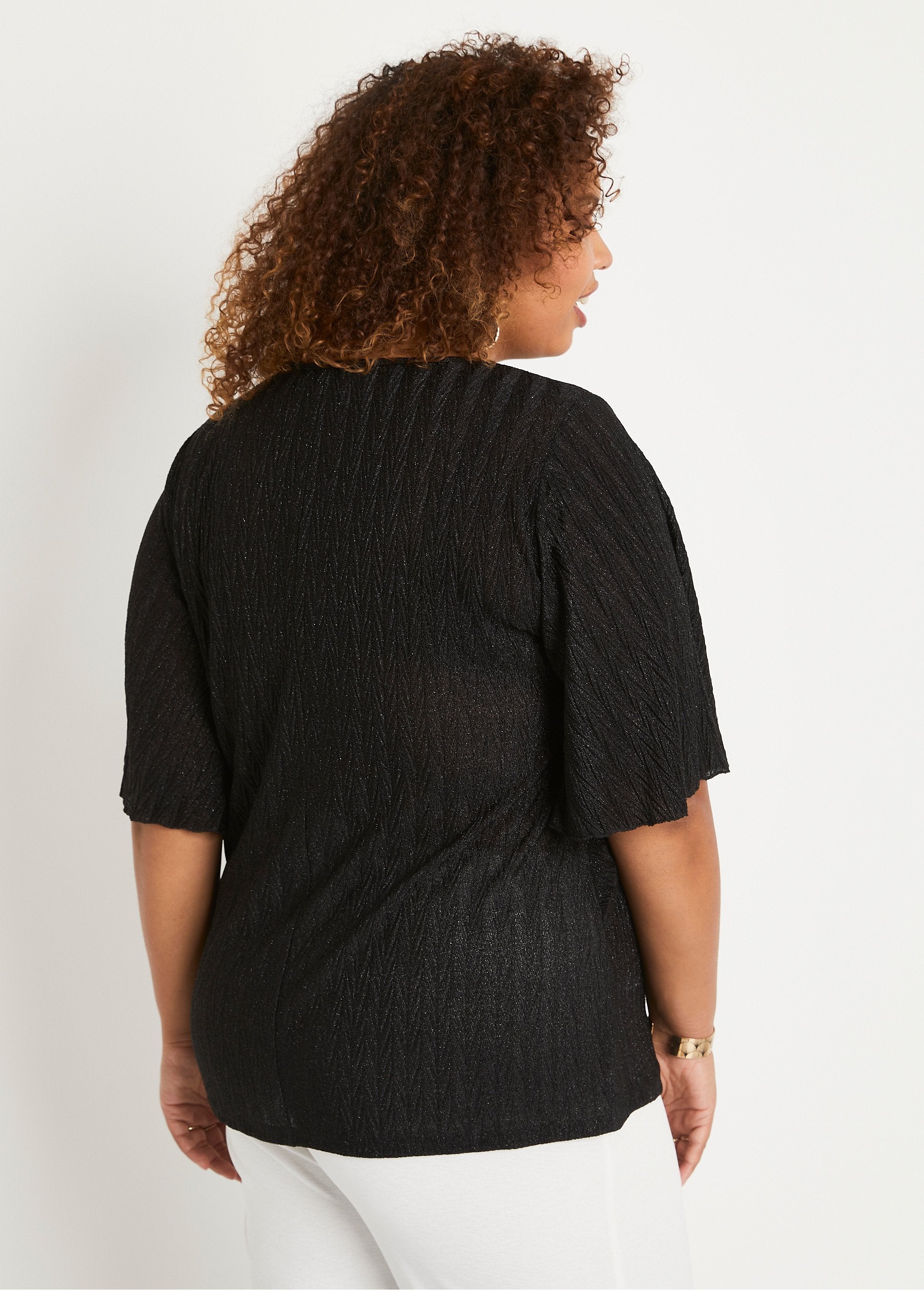 Glittery_short-sleeve_wide_t-shirt_Black_DO1_curvy