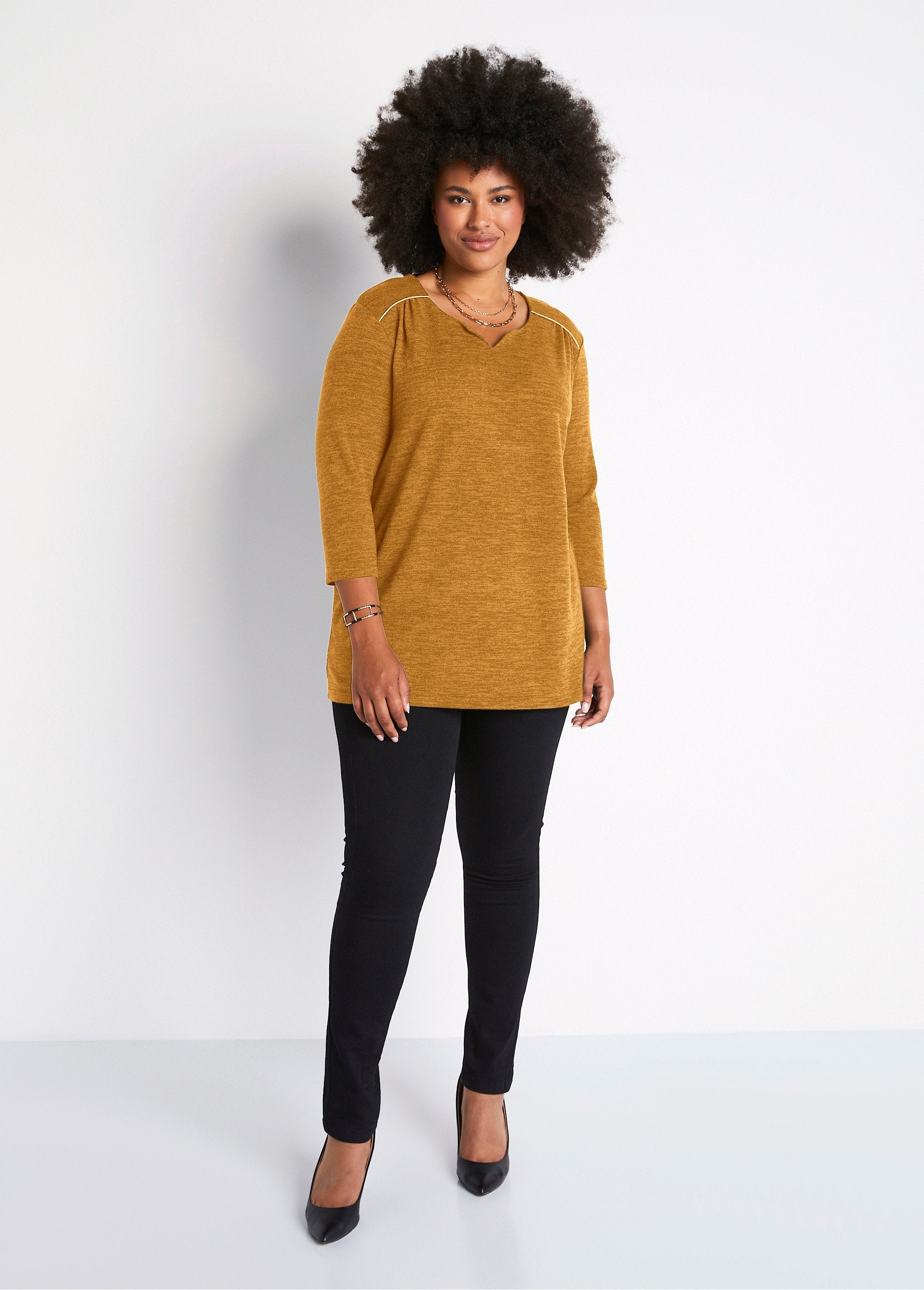 Long_flared_t-shirt_with_3/4_sleeves_and_round_neck_Plain_honey_SF1_curvy