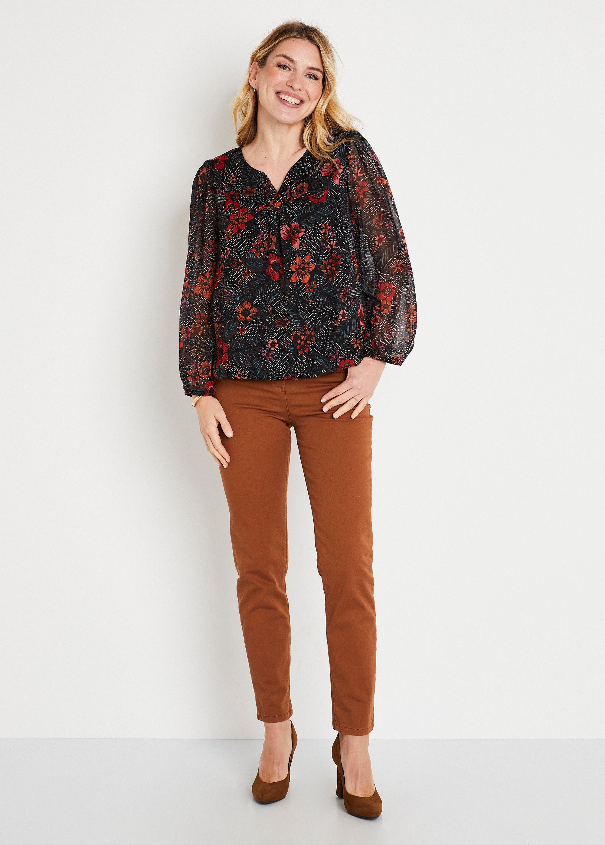 Long_blousante_tunic_in_floral_voile_Black_and_red_SF1_slim