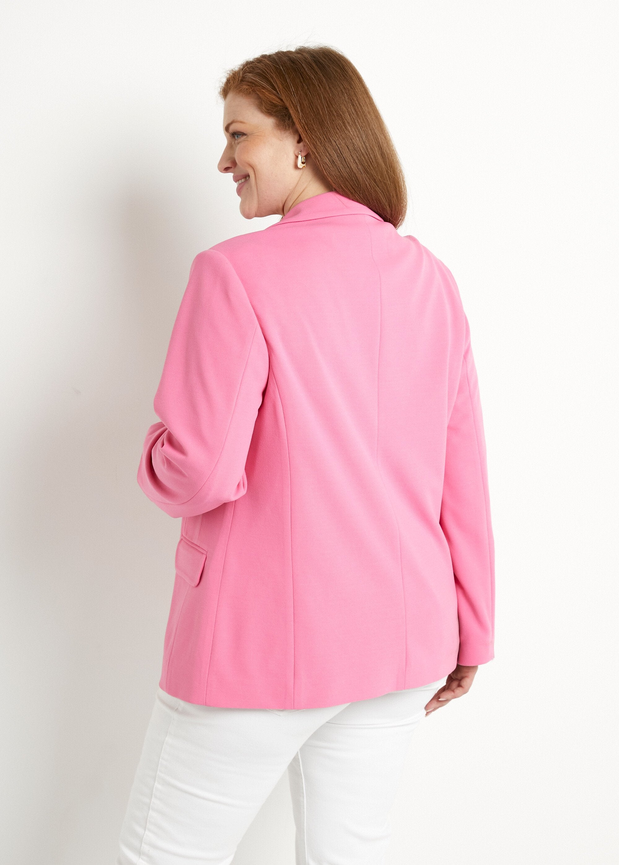 Straight_cut_plain_knit_blazer_jacket_Pink_DO1_curvy