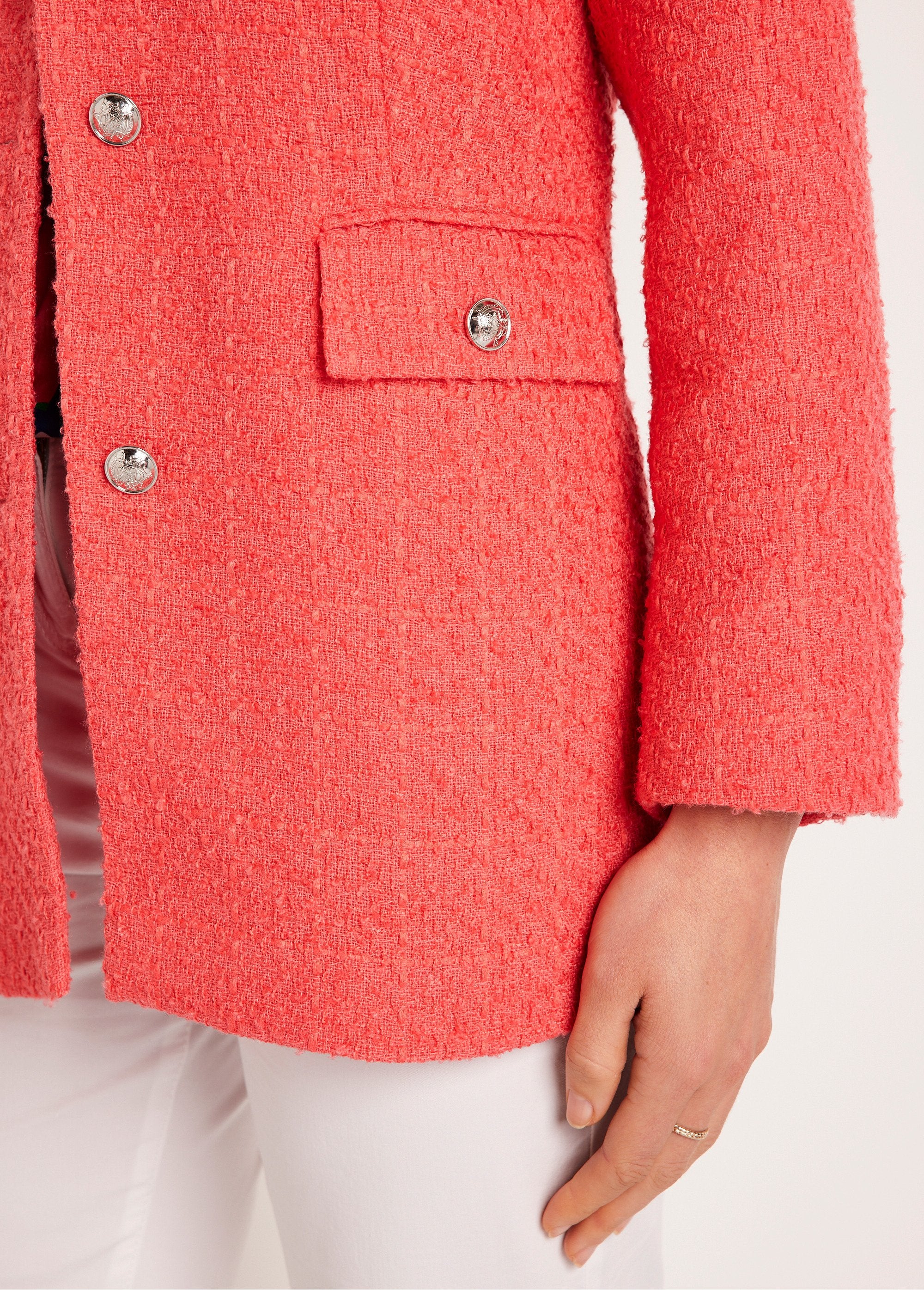 Straight_buttoned_jacket_in_basket_weave_fabric_with_tailored_collar_Coral_DE2_slim