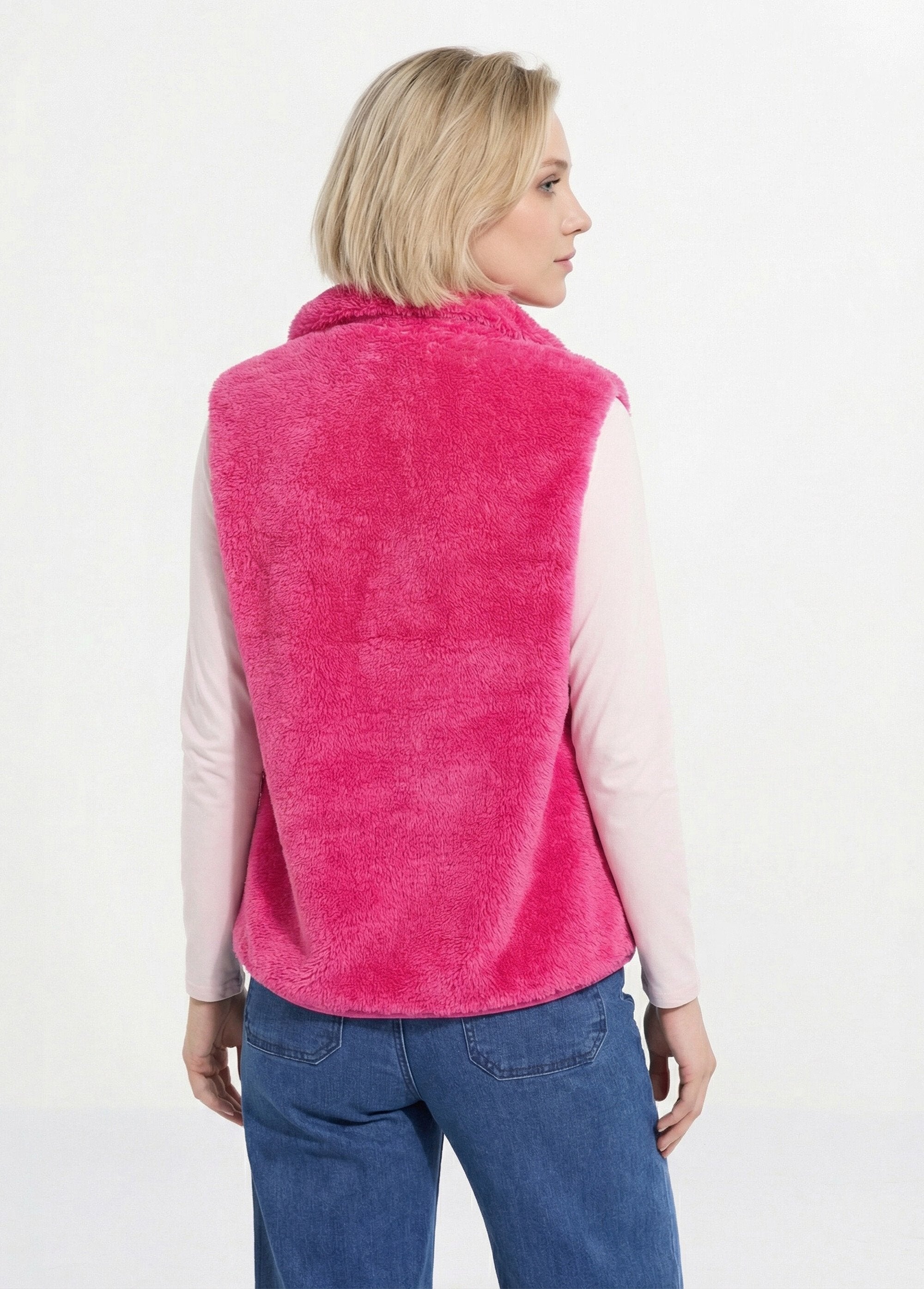 Sleeveless_faux_fur_jacket_with_stand-up_collar_Fuchsia_DO1_slim