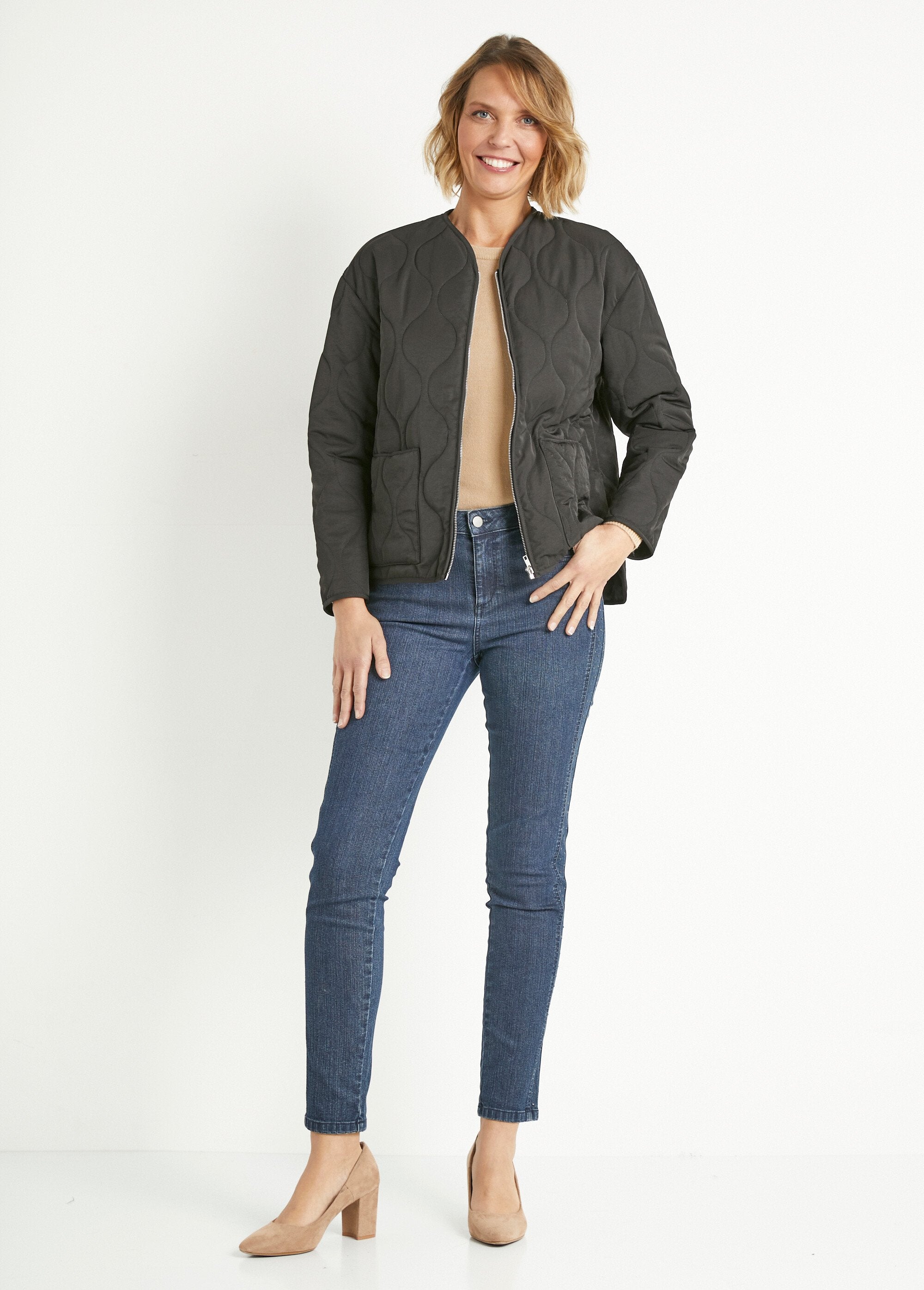 Plain_quilted_jacket_with_zipper_and_topstitching_Black_SF1_slim