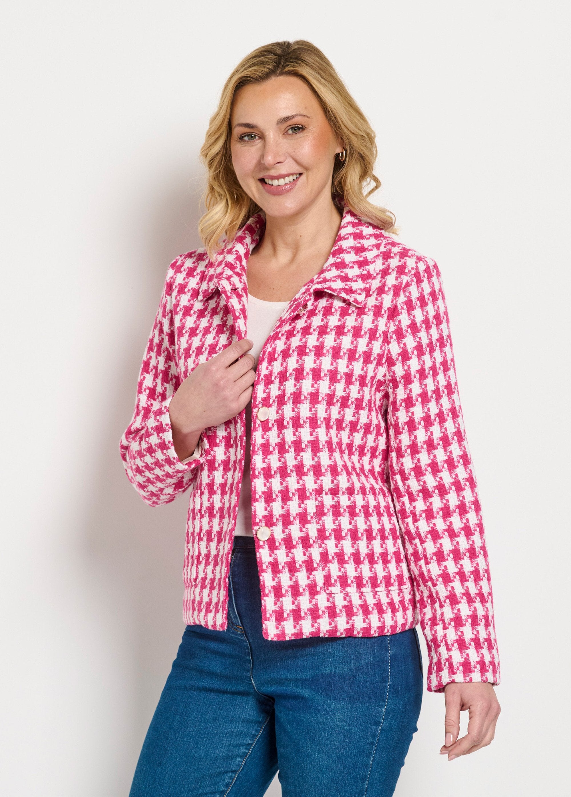 Short_houndstooth_jacket_Pink_and_white_FA2_slim