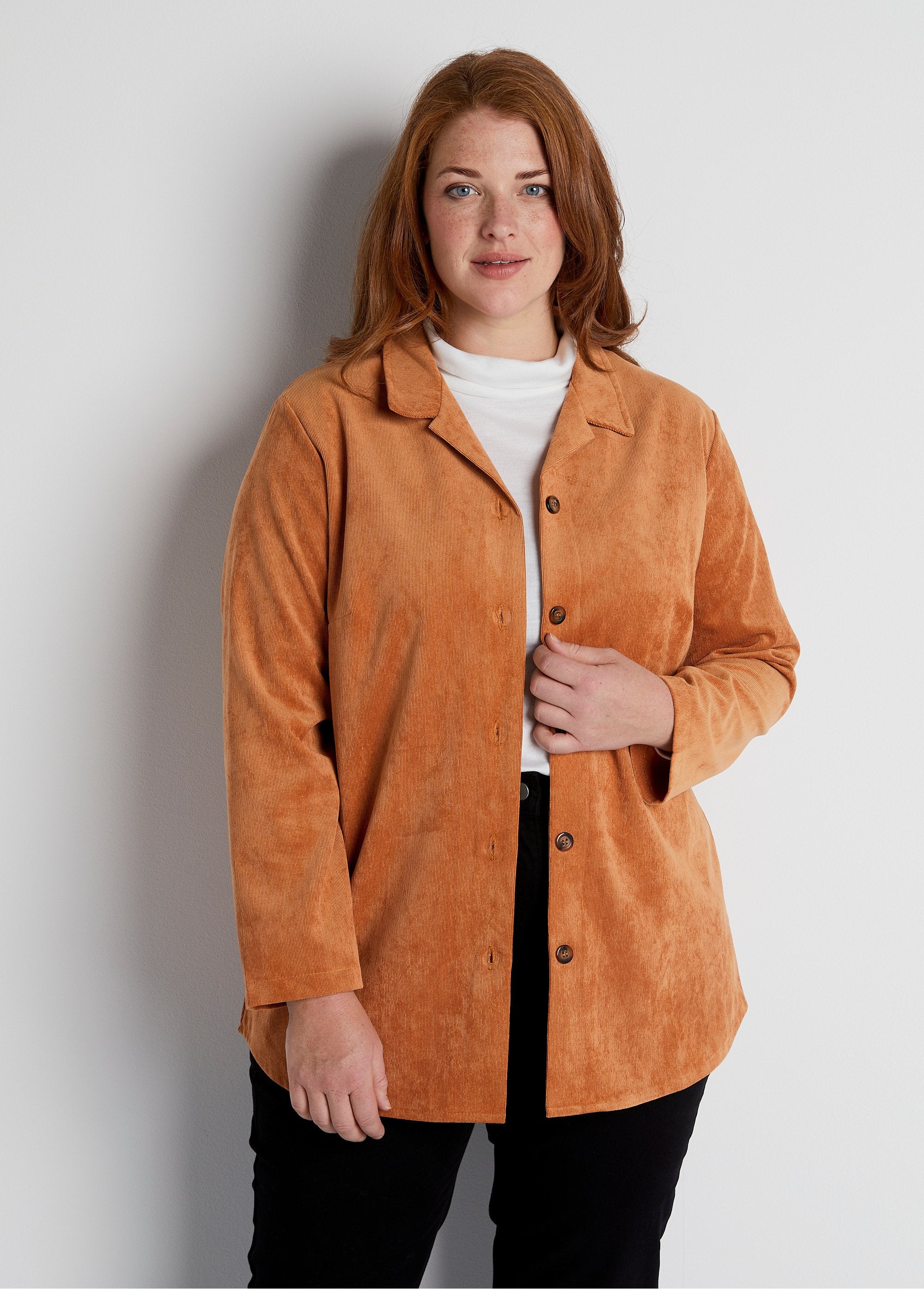 Milleraies_velvet_overshirt_jacket_with_tailored_collar_Caramel_FA1_curvy